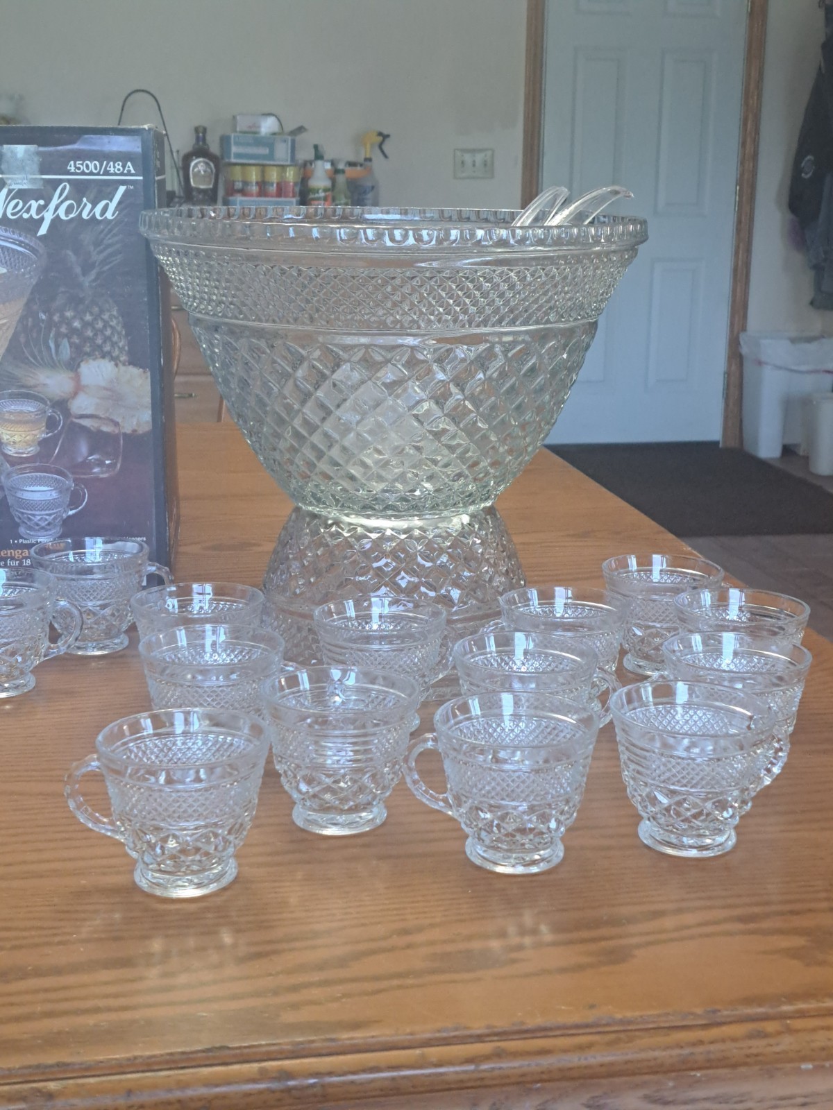 Anchor Hocking Vintage 21-Piece Wexford Pattern Punch Bowl Set Original Box