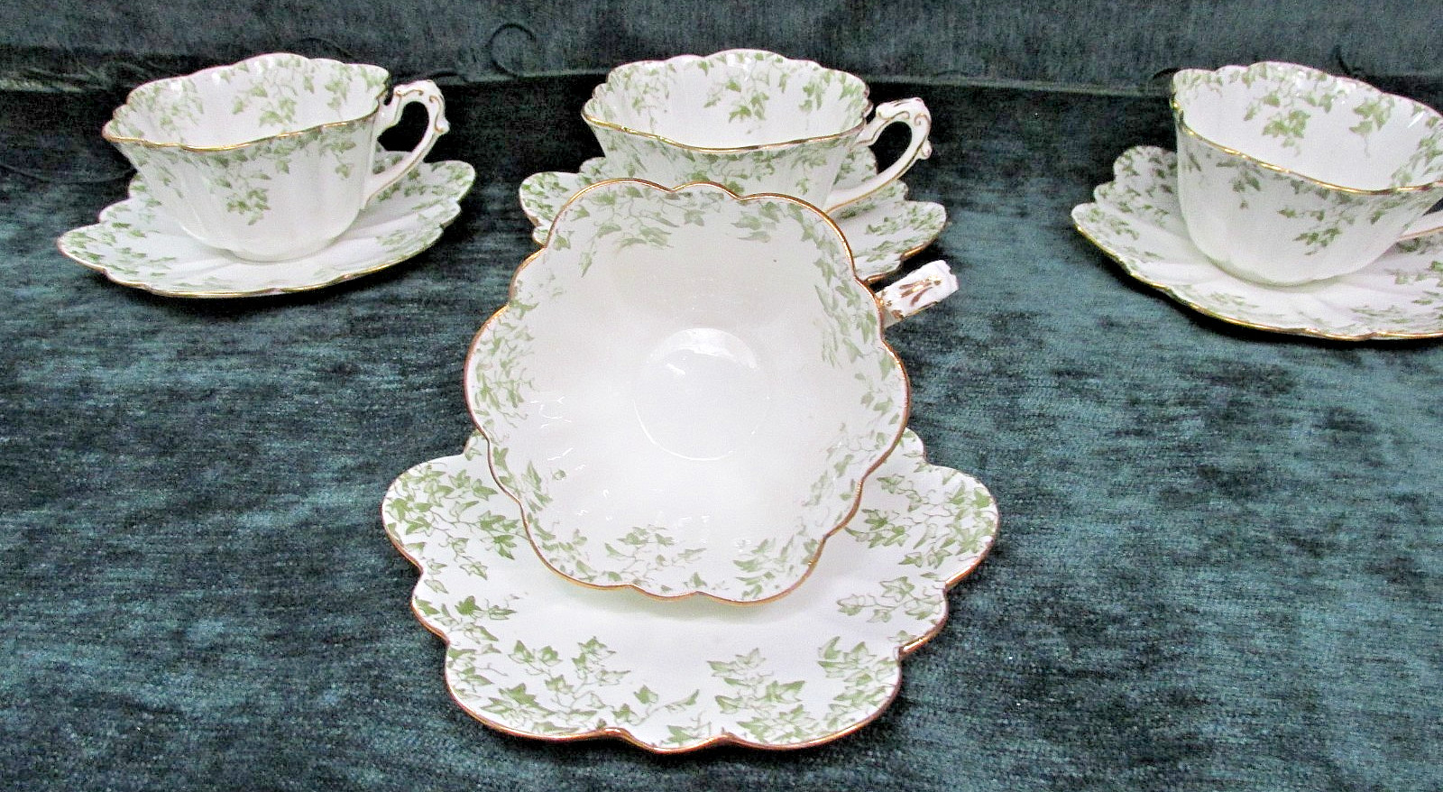 Wileman Foley Trailing Green Ivy 3 Piece Trios Empire Shape