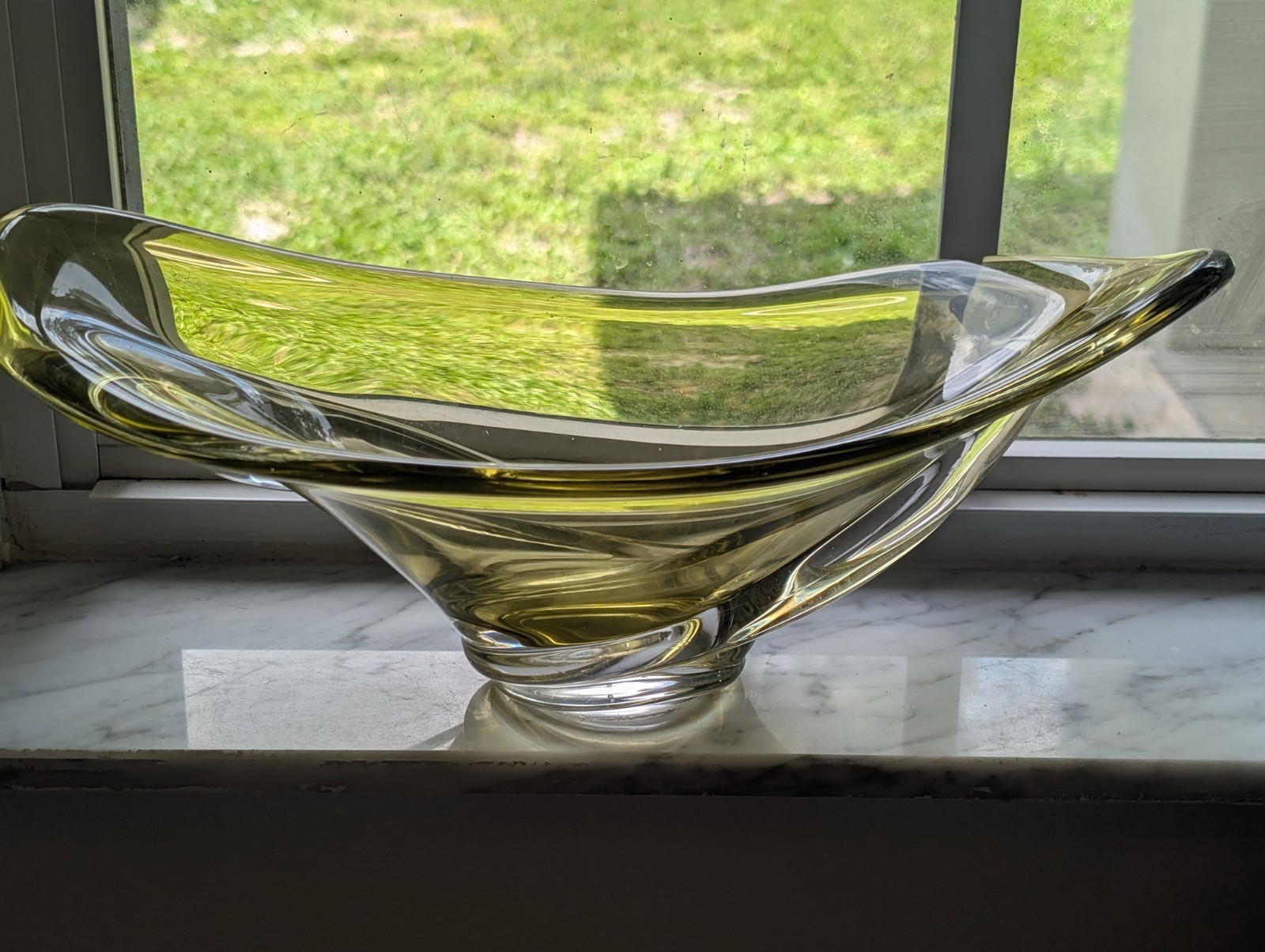 Vintage Olive Green Art Glass Stretch Bowl Mid Century Heavy Centerpiece Chalet
