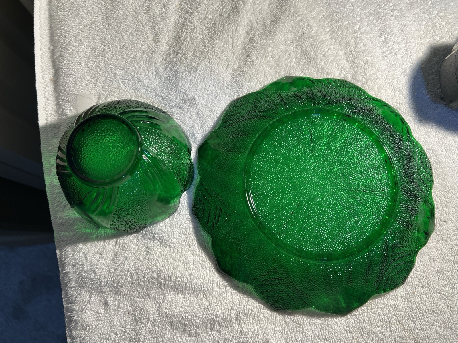 Anchor Hocking Forest Green Sandwich Glass 2 piece Dessert Set
