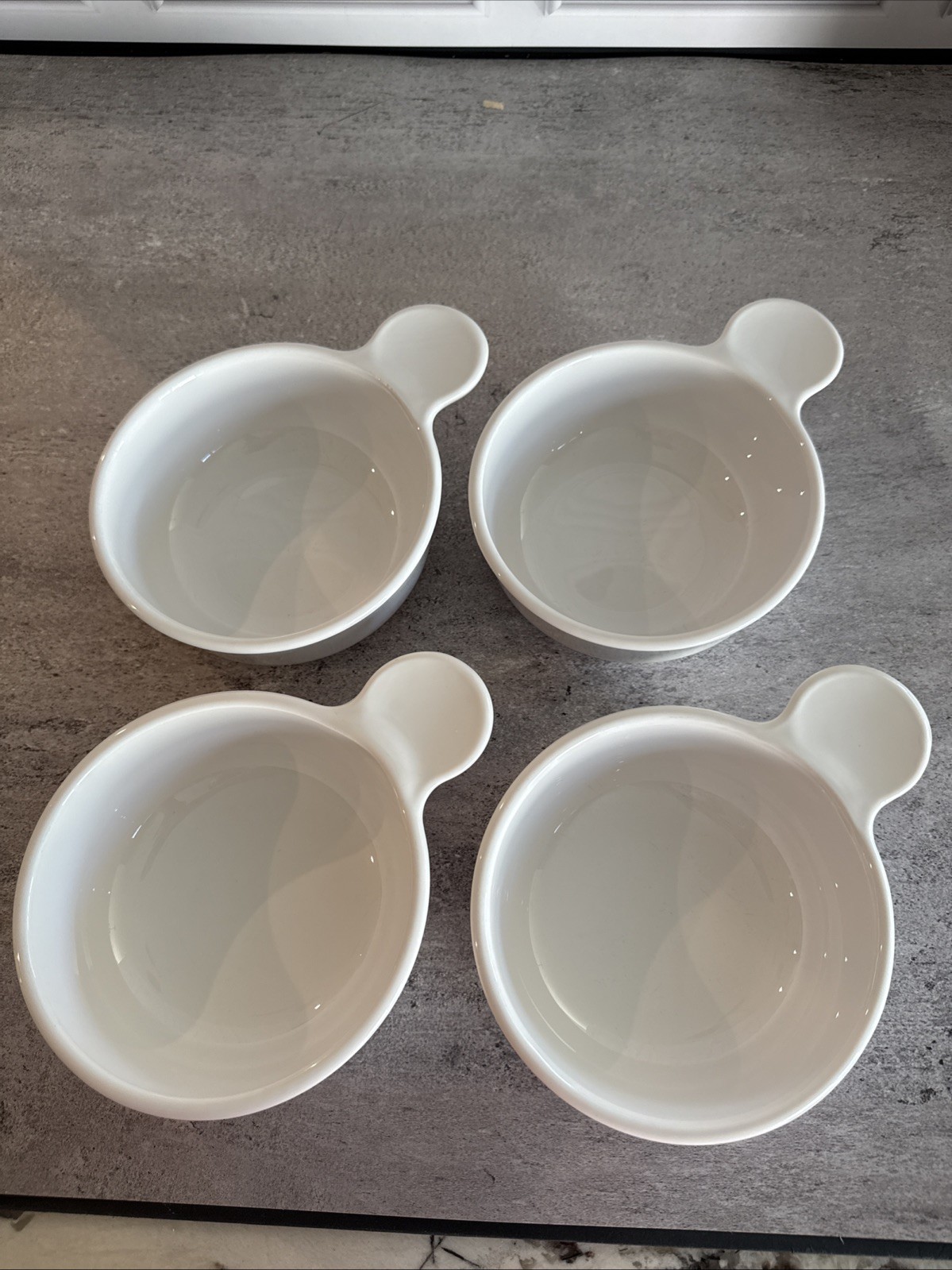 CORNING WARE 4 VTG WHITE GRAB IT BOWLS P-150-B WITH HANDLE 15 OZ. SOUP NO LIDS