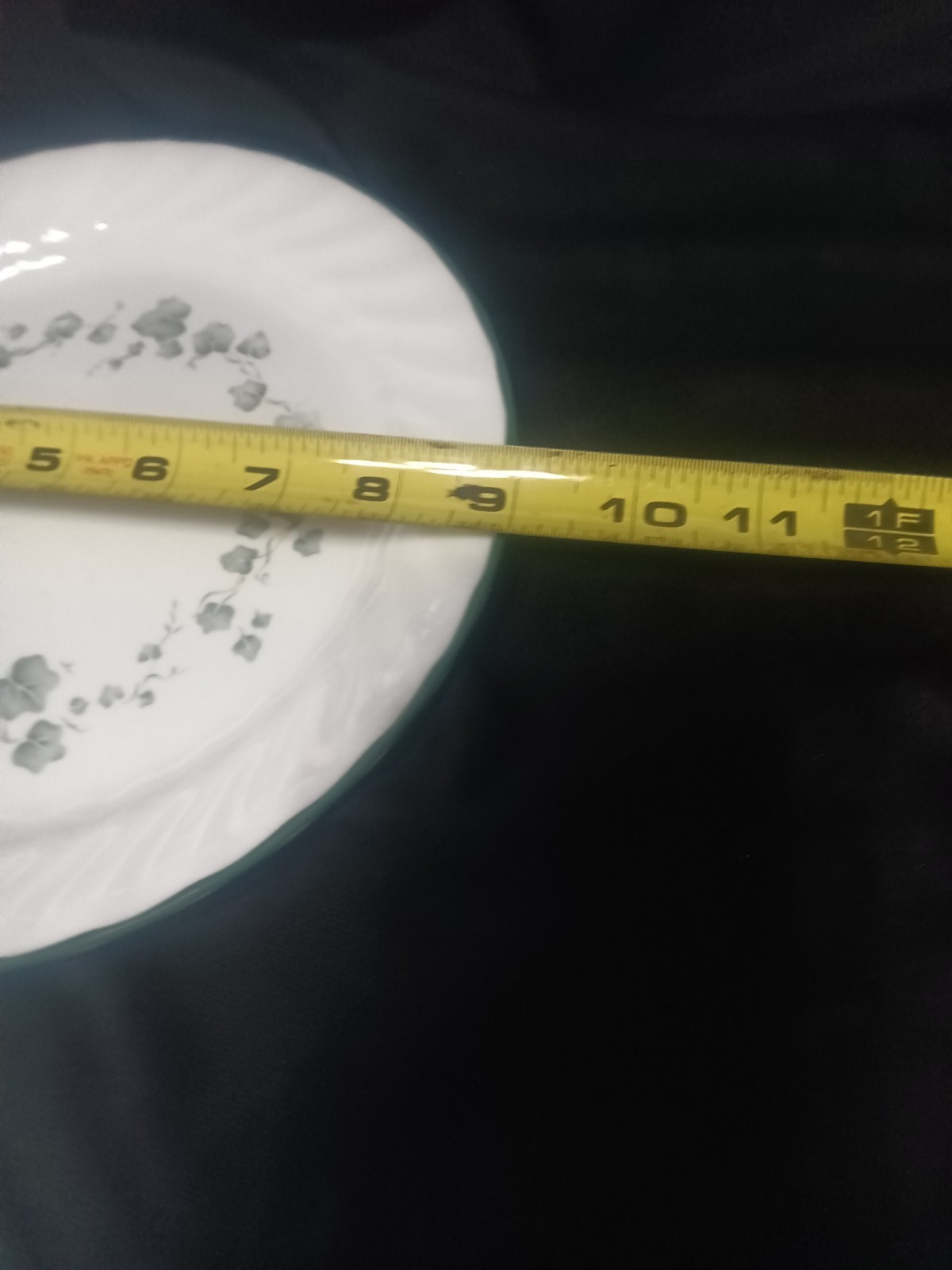 16 Pieces Corelle “Calloway”design-Plates, Luncheon Plates, Dessert Plates, Cups