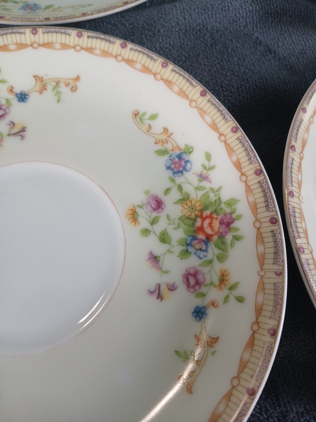 Set Of 4 Teacups & Saucers National China Japan Patricia Floral