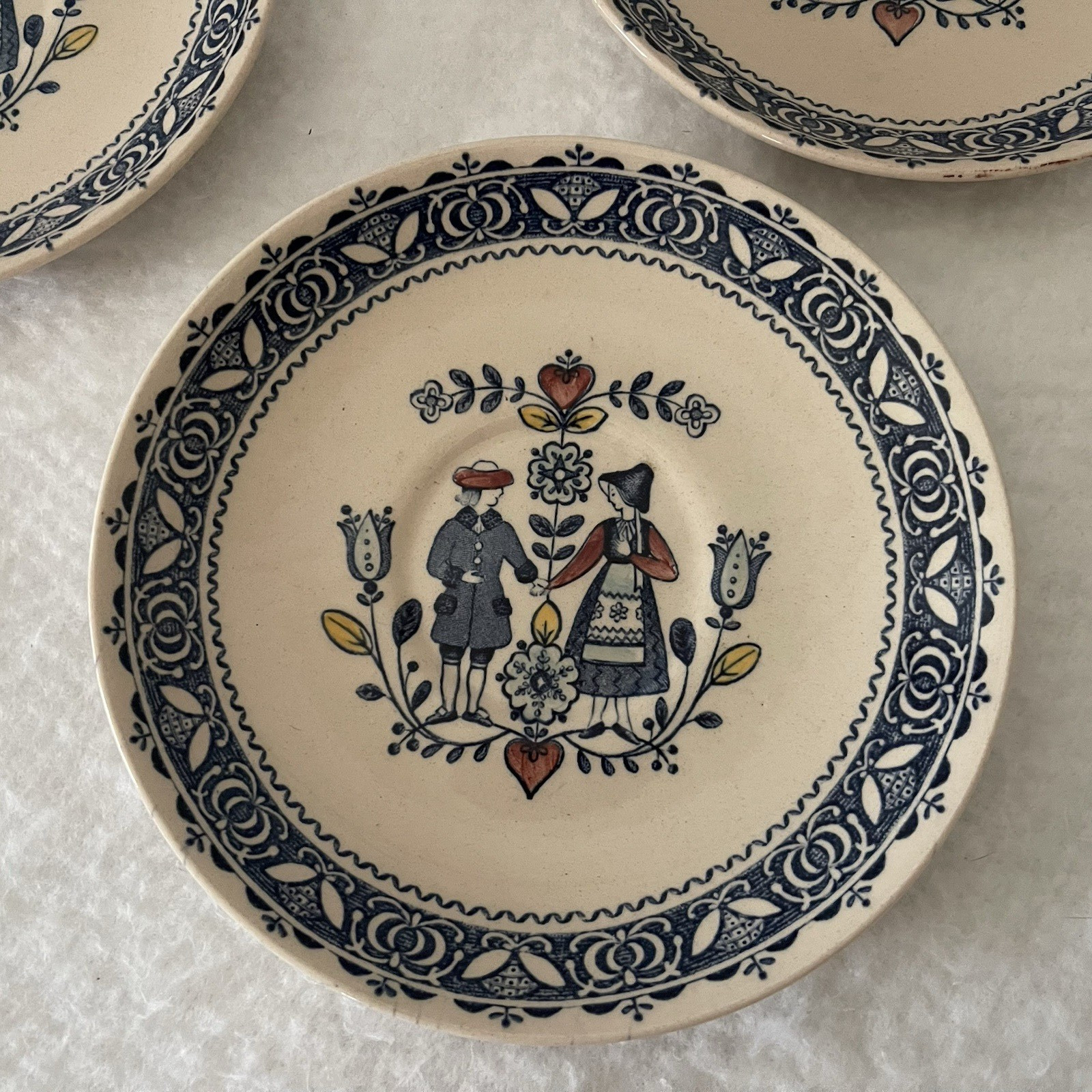 Johnson Bros Staffordshire Ironstone Saucer Set 3 Old Granite Hearts & Flowers