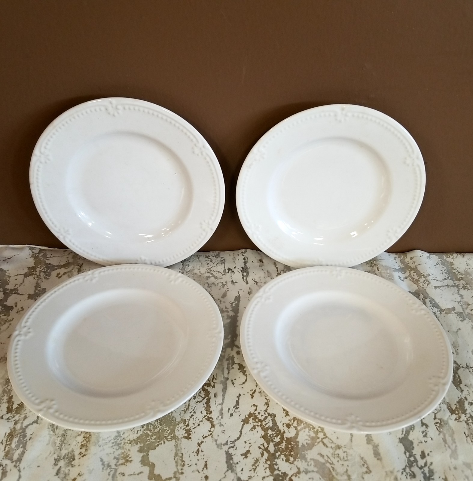 Pfaltzgraff Pearl brocade White Embossed Salad/Side Plates 7.25″ Set of 4