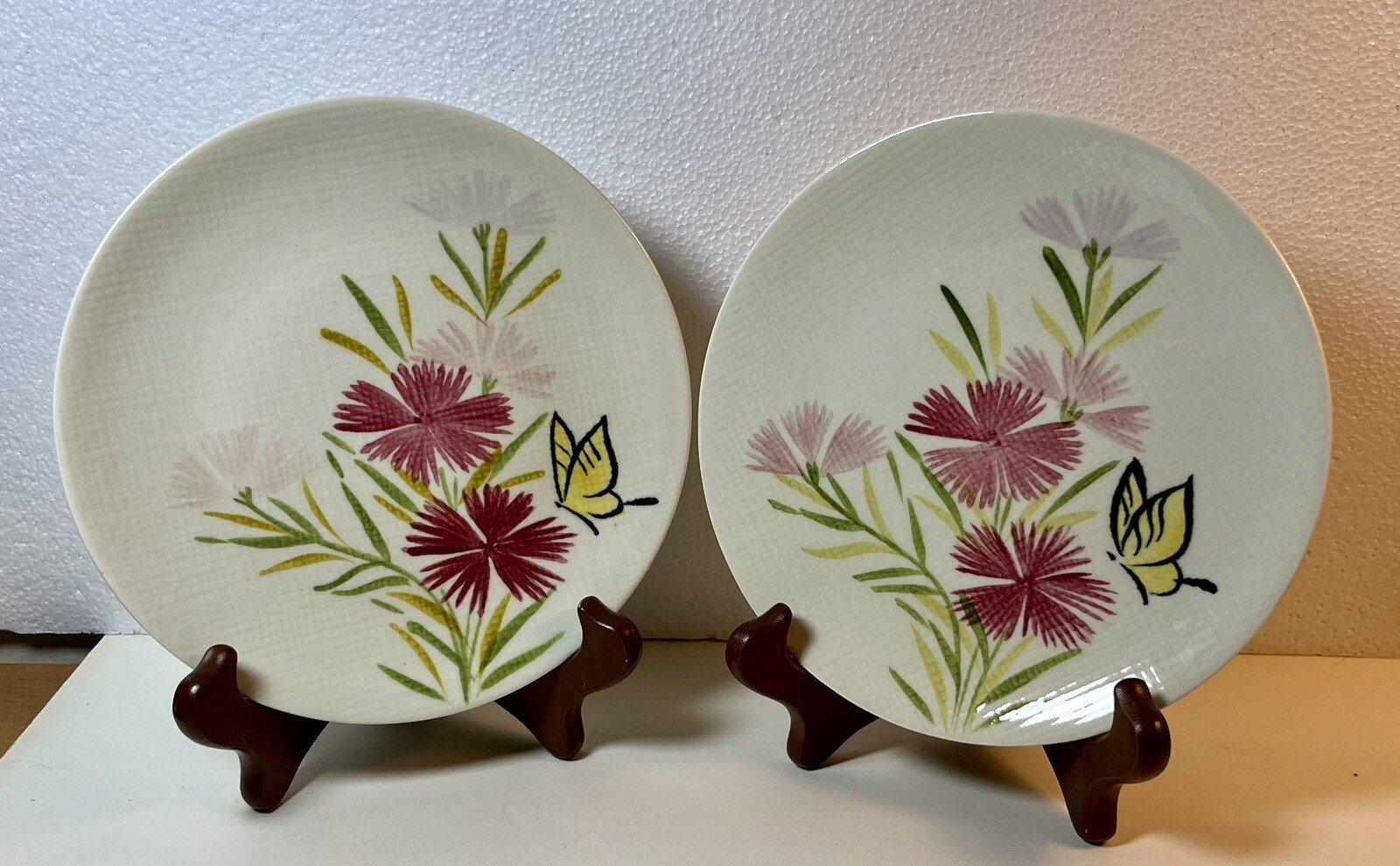Red Wing “Pink Spice” Bread plates, 2, Mid-Century Excellent Condition