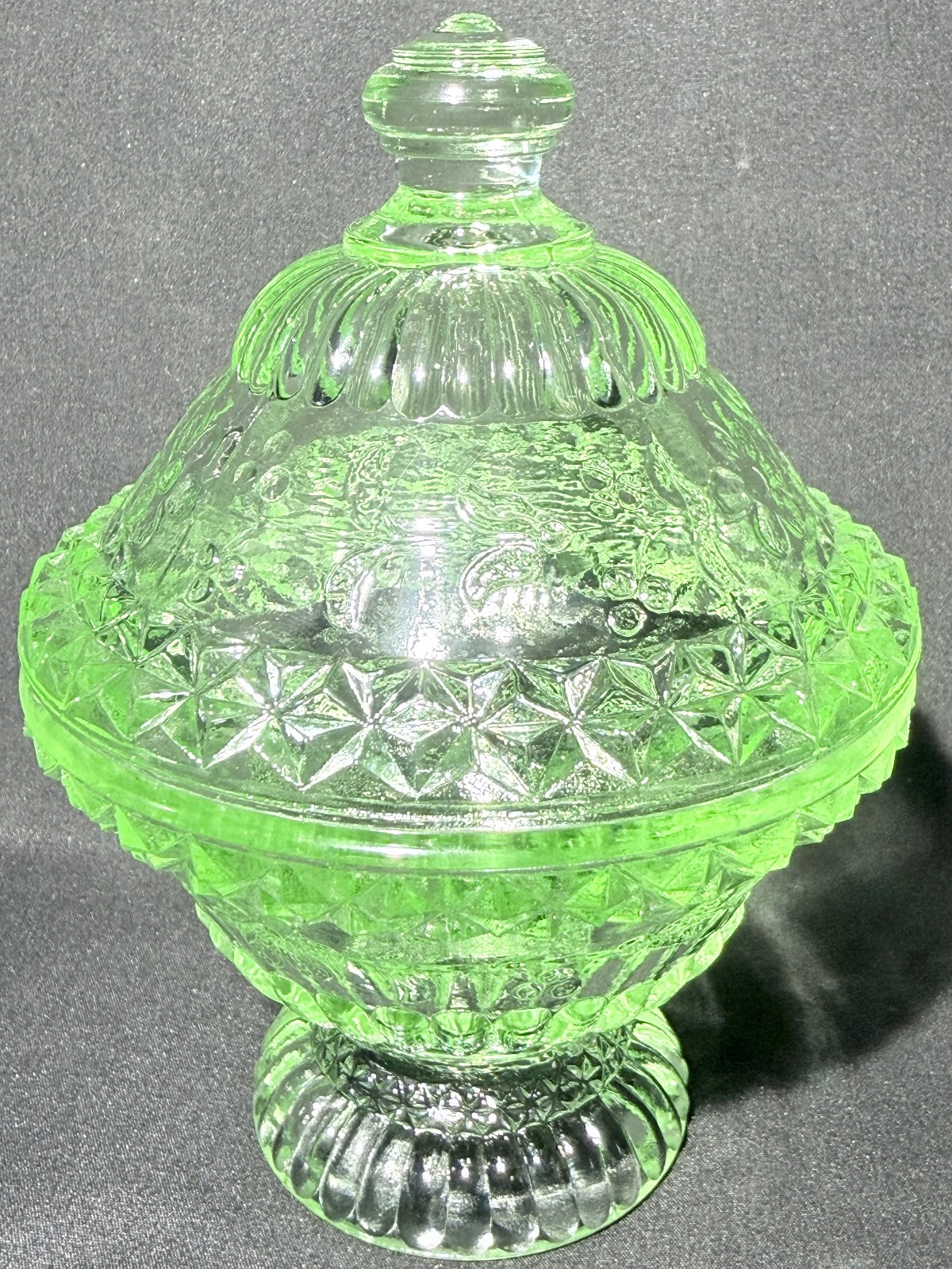 Green Vaseline Uranium glass covered candy dish coffee sugar jar butter selenium