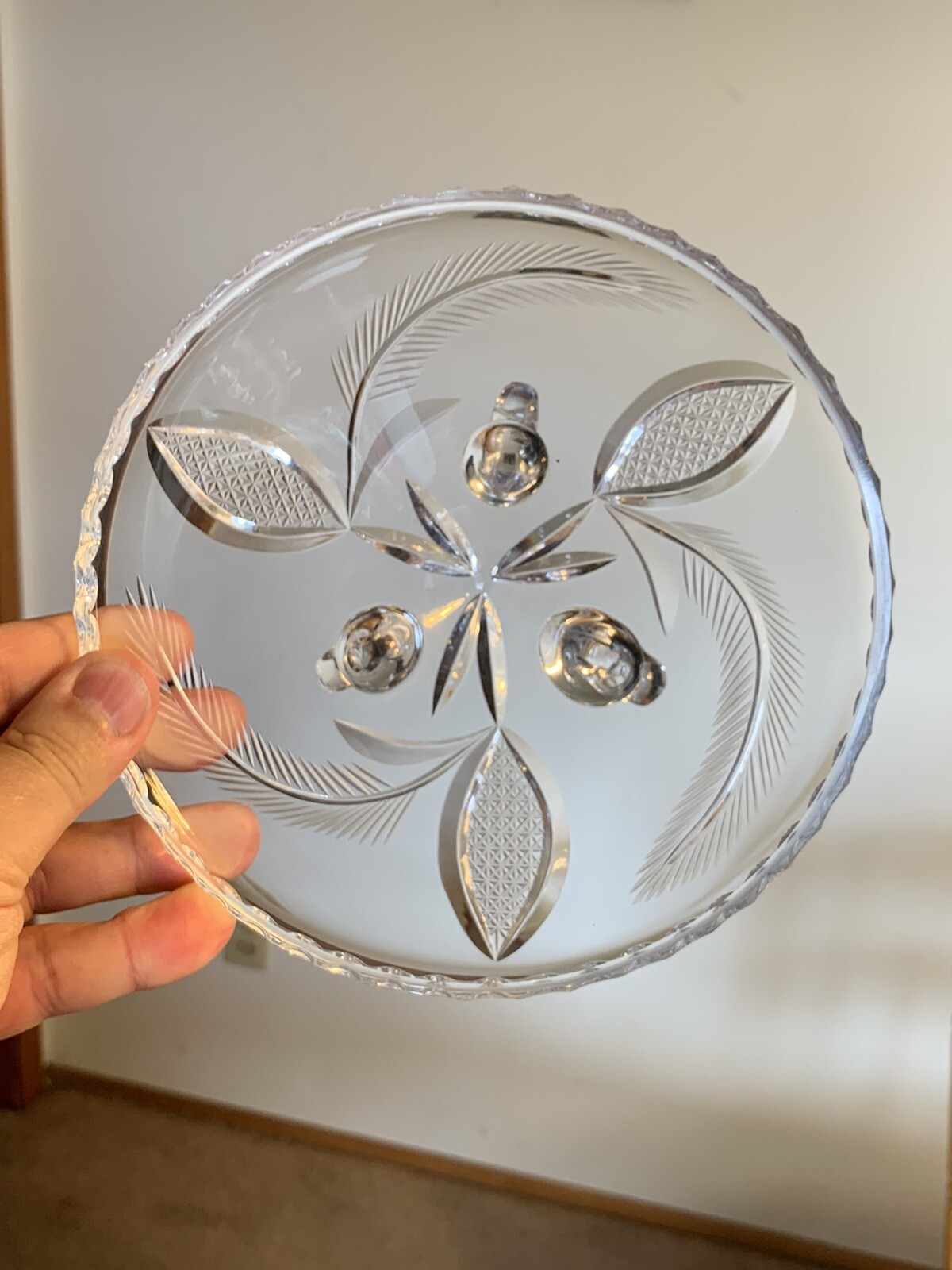 Stunning Cut Glass Crystal Footed Dish Bowl Wheat-Leaf Pattern 7”w Elegant