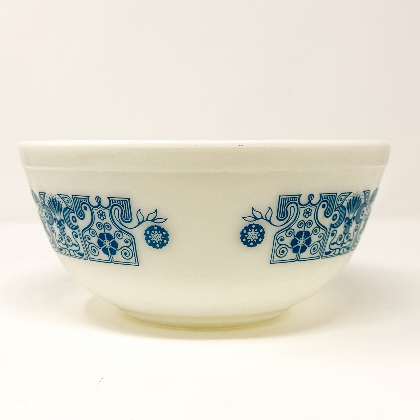 Vintage Pyrex 403 Horizon Blue 2.5 Qt Cinderella Nesting Mixing Bowl USA