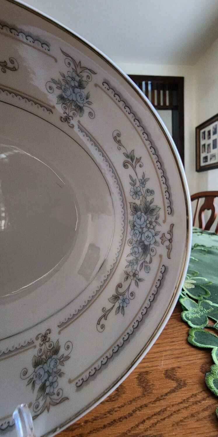 Elington Vegetable Bowl 10 1/2″ W Wade Porcelain Oval White Blue Platinum Trim !