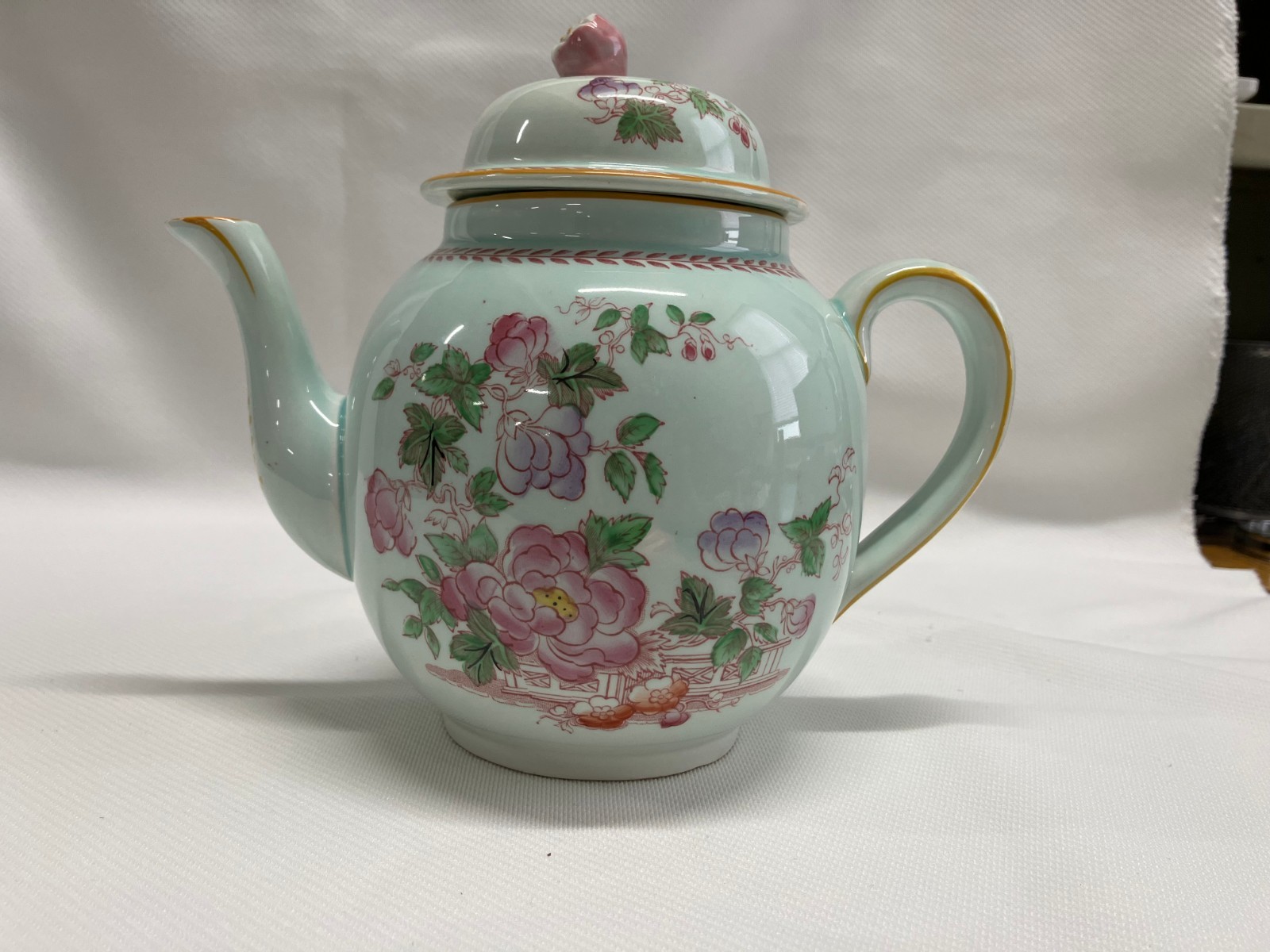 Vintage Calyx Ware Metz Pattern 6.5 in Teapot with Lid Ironstone Adams England