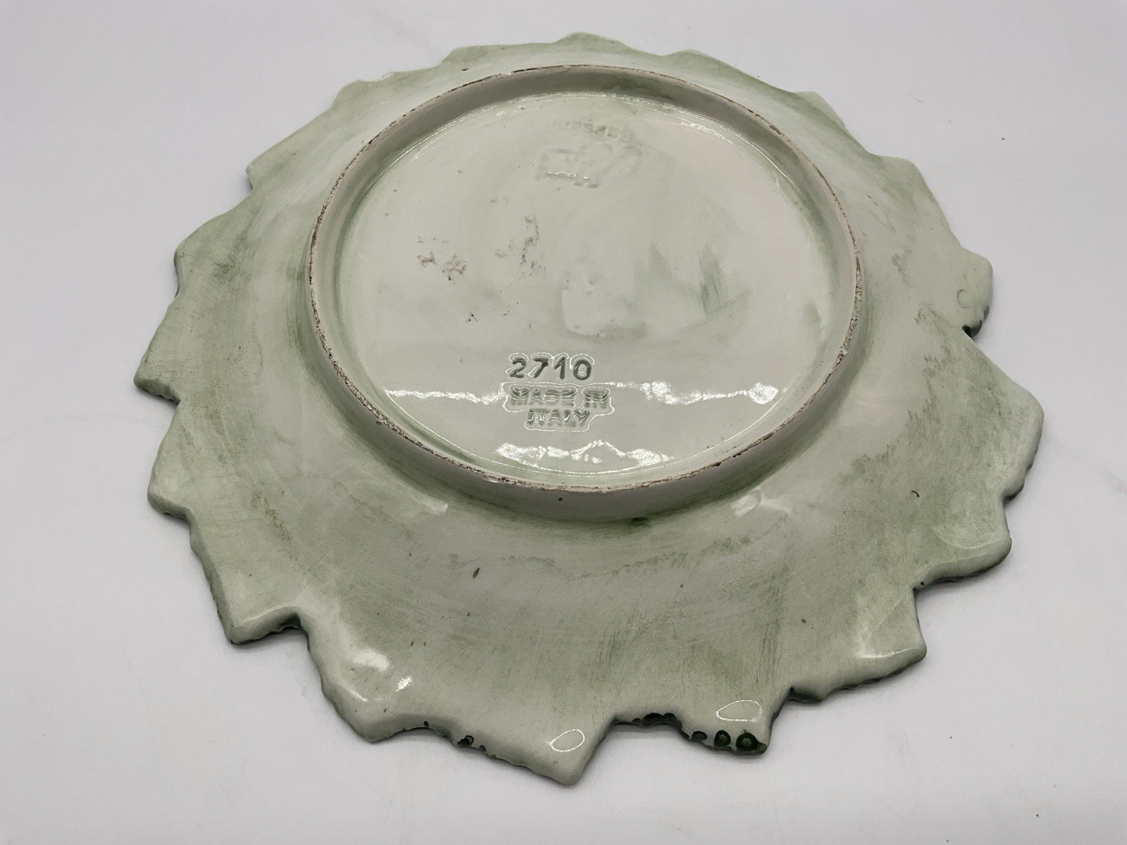 Bassano Italian Green 3D Serving or Centerpiece Bowl 10 1/2 inch Diameter