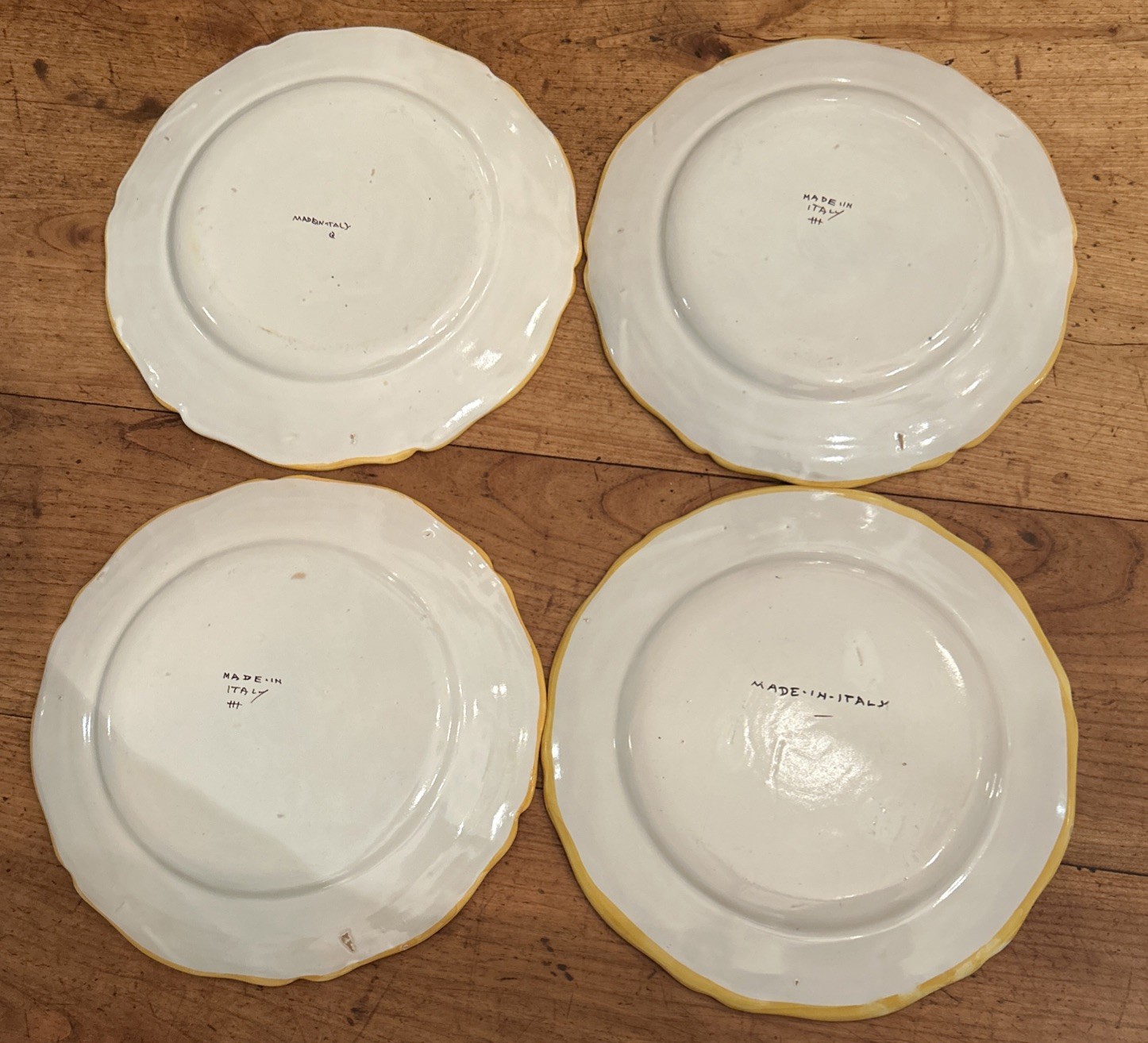 Set of 4 Deruta Majolica Pottery Renaissance Man And Woman 11″ Dinner Plates