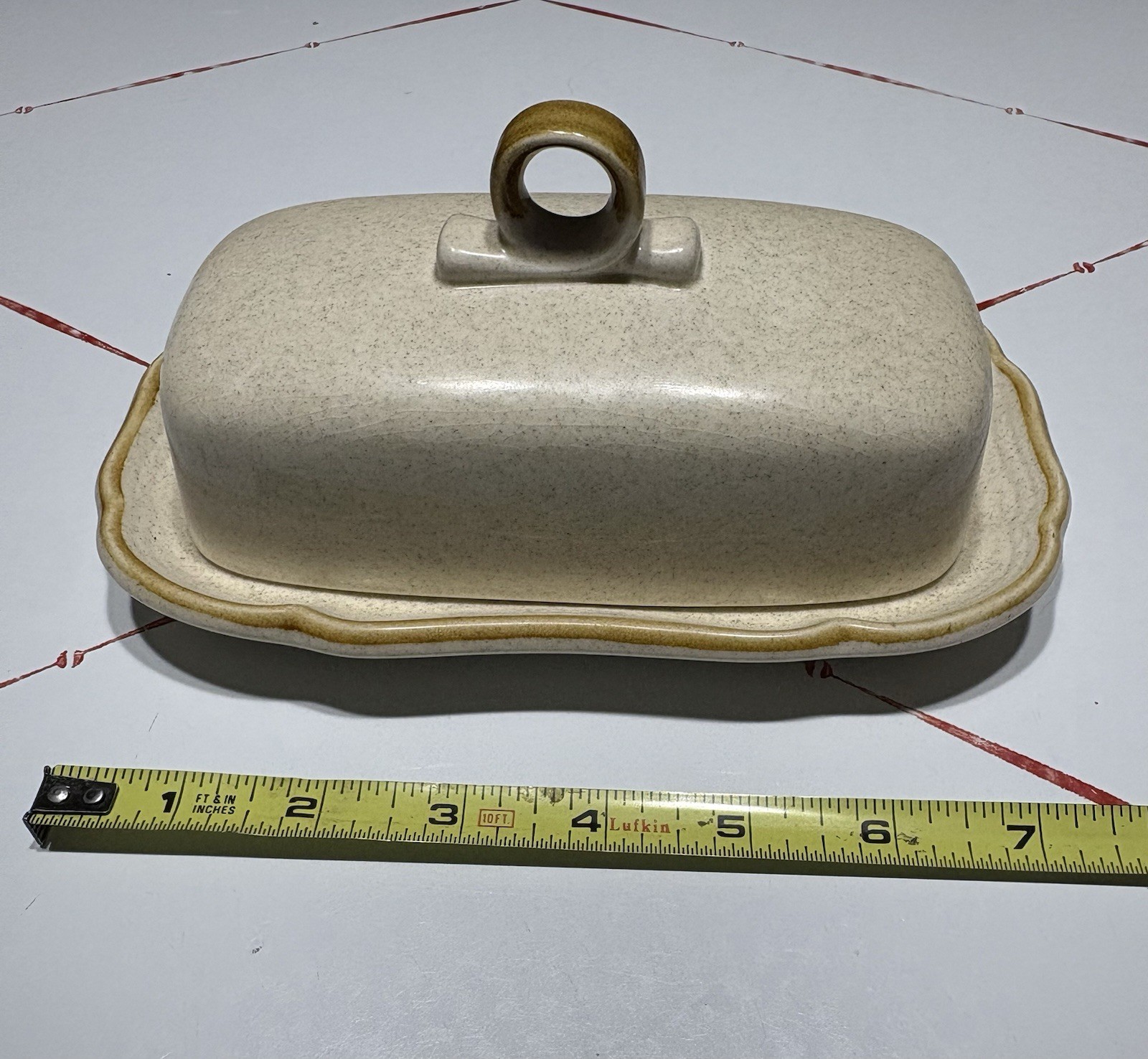 Mikasa Whole Wheat 8″ Covered Butter Dish with Lid EC 400 Made in Japan