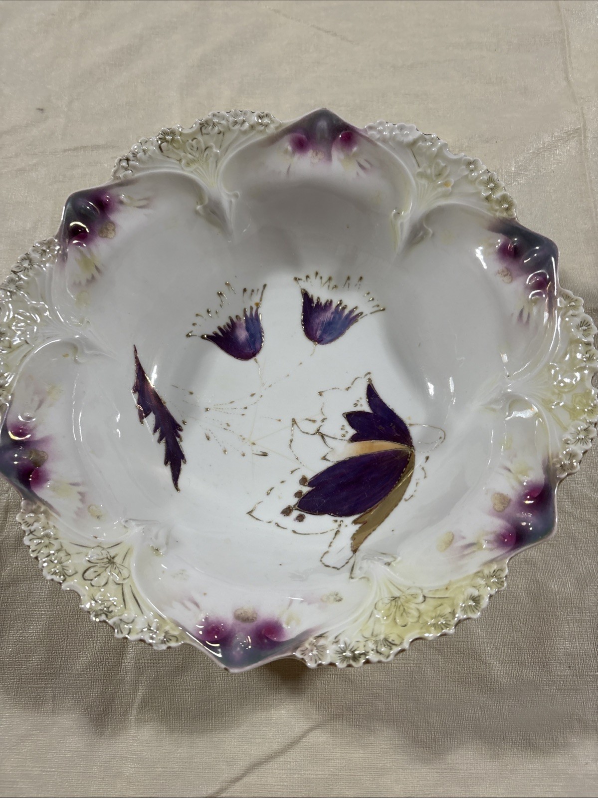 Vintage RS Prussia Porcelain Serving Bowl 10″ Beautiful Purple Floral Design. DD