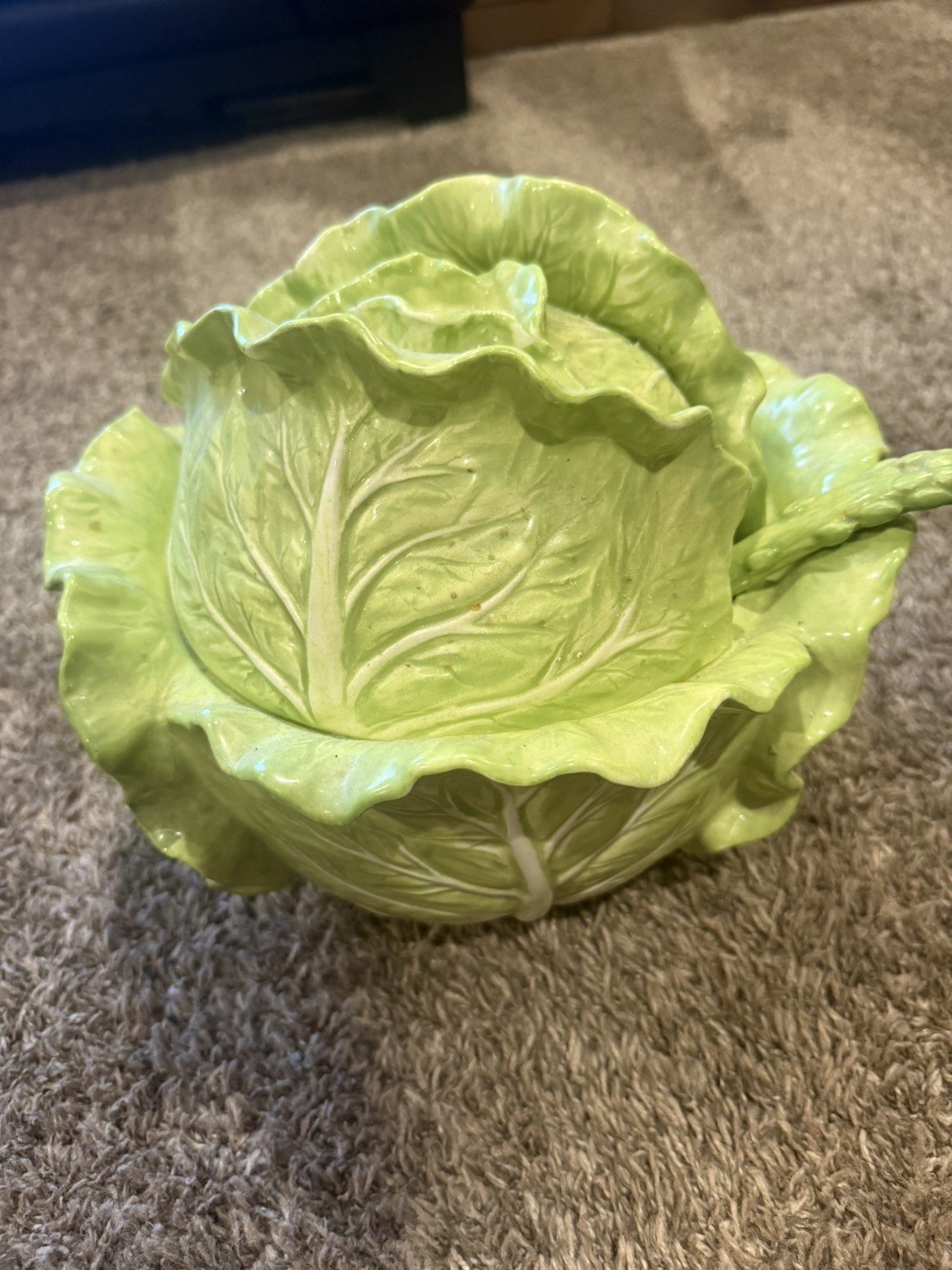 Green Ceramic Lettuce Cabbageware Serving Tureen w Lid, Ladle, ff 1988 3 qt bowl