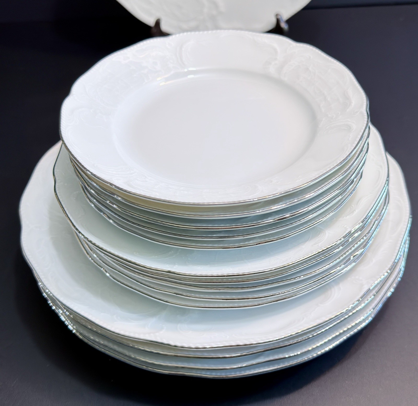 VTG Rosenthal Germany Sanssouci White Embossed 15Pc Dinner Set 5place Setting EC