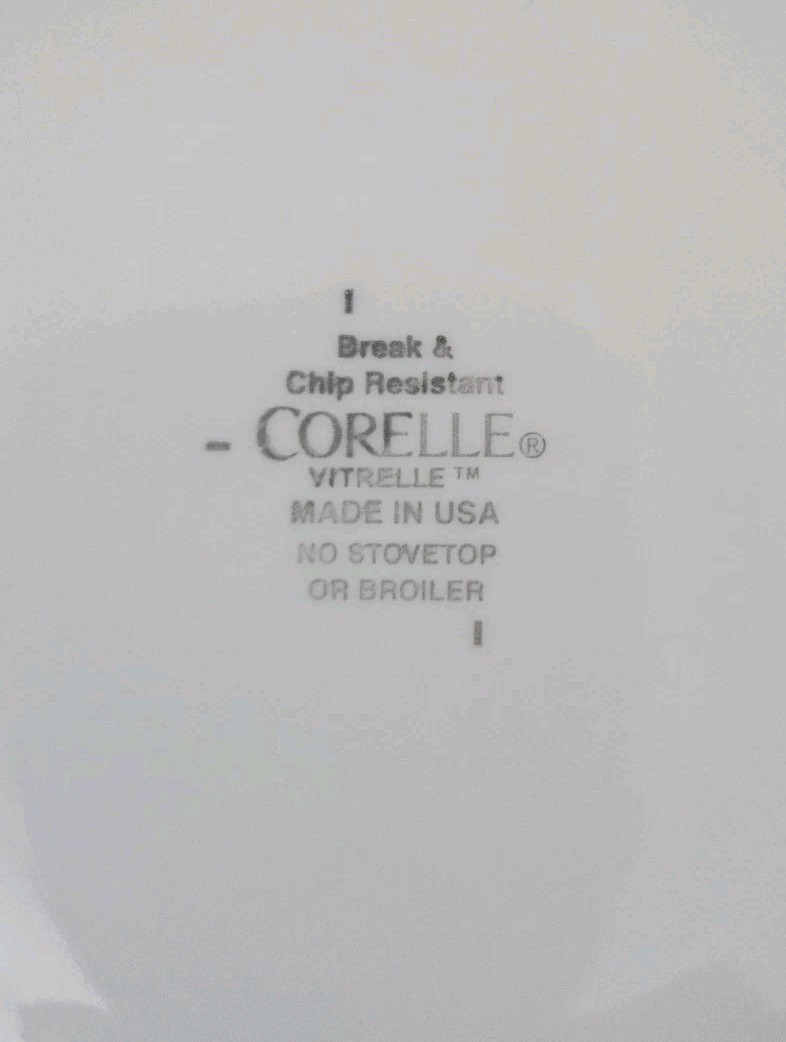 Vtg Corelle Urban Red Cereal/ Soup Bowls 6 1/4” – 2004-2015 – EUC