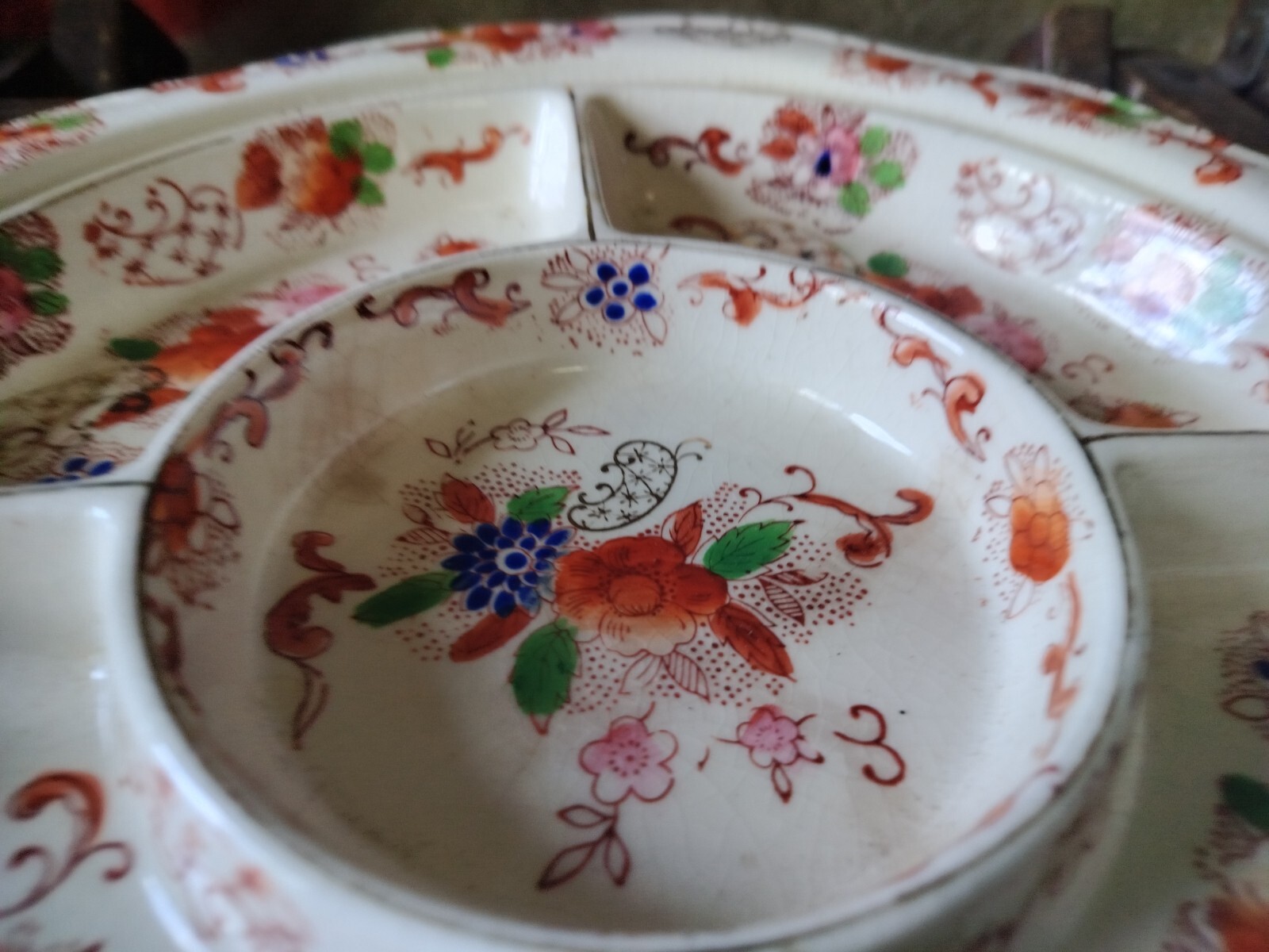 Antique Divided Serving Dish Floral Round Tray Wicker Handle Imari Japan 1940’s