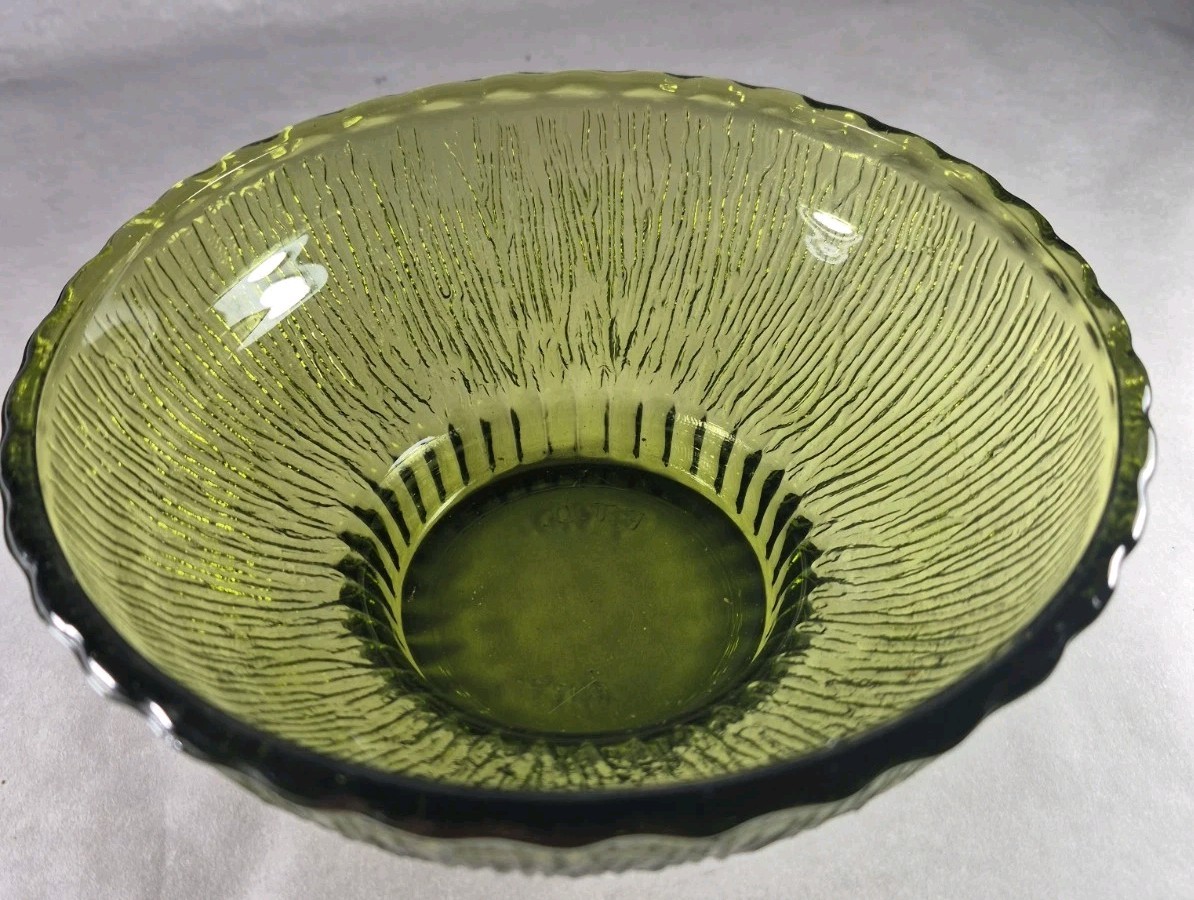 vintage 1975 indiana green textured glass bowl Stamped FTD & 1975 on bottom