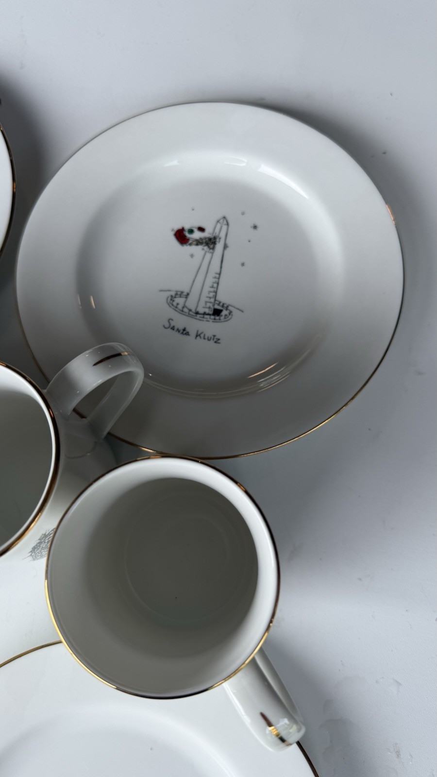 Ceramic White & Gold Humorous Christmas Dinner Set, 4 Plates & 4 Cups