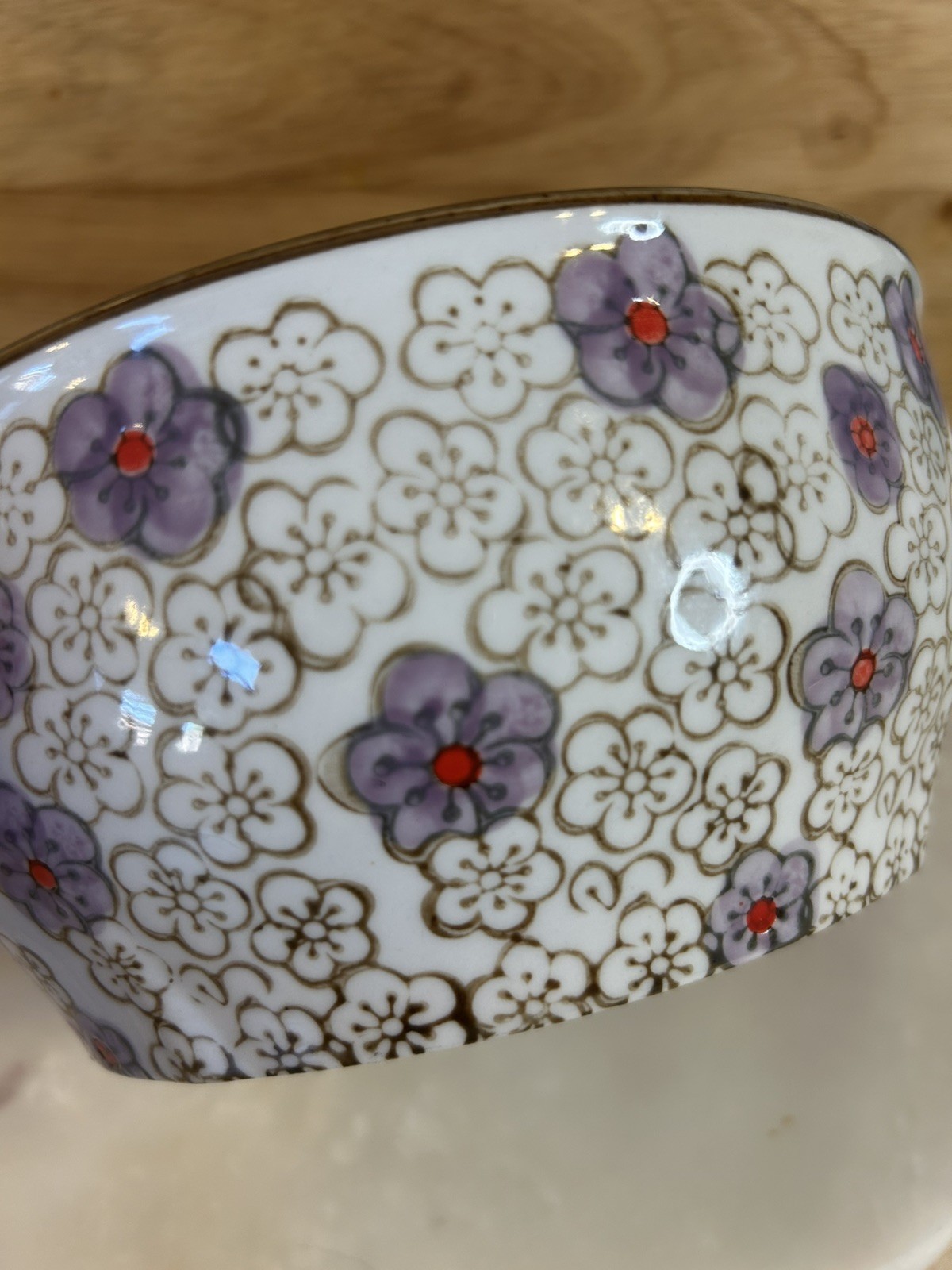 Yokohama Studio Hand Painted Japanese Rice Bowl 7” Floral Daisy Purple White EUC