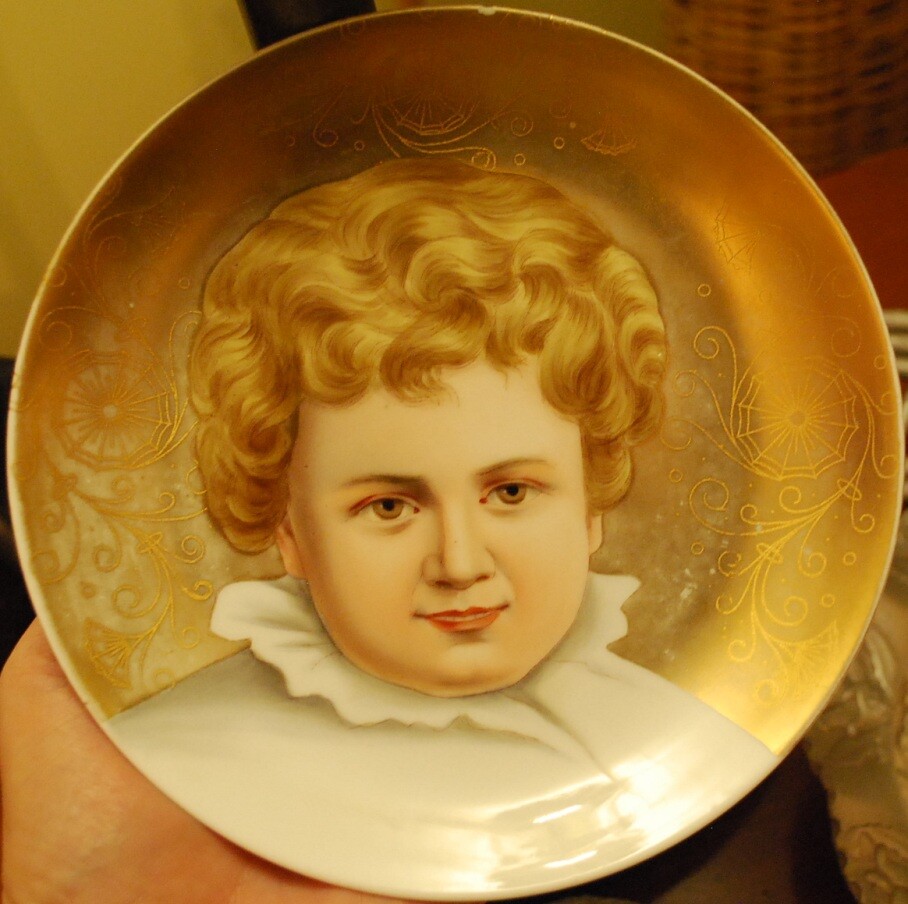 Antique Victorian HAND PAINTED PORTRAIT PLATE Blonde Child’s Face W Gold Gilt