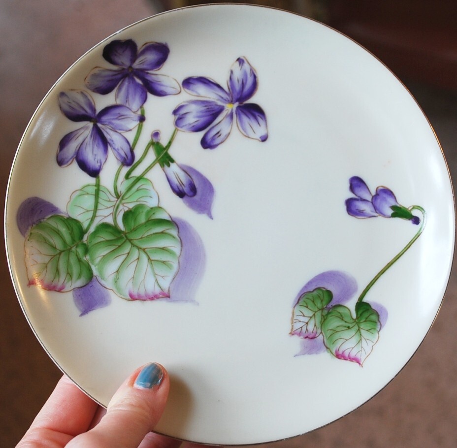 Vtg Set 6 PLATES Tashiro Shoten Japan HANDPAINTED PURPLE VIOLETS Gold Rims 7.5″