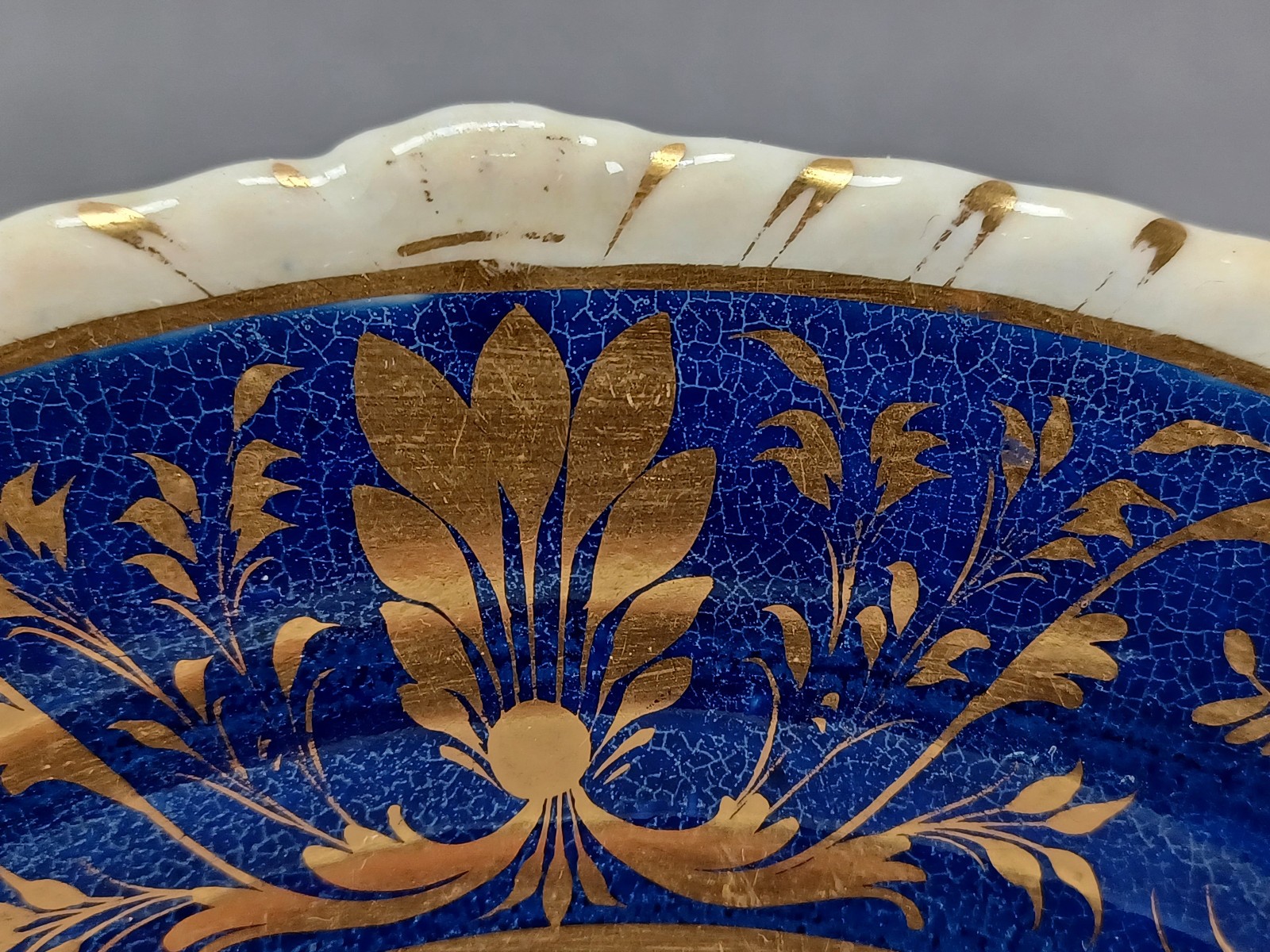 Antique Derby Gold Neoclassical Acanthus Leaf Scrollwork & Cobalt Under Plate