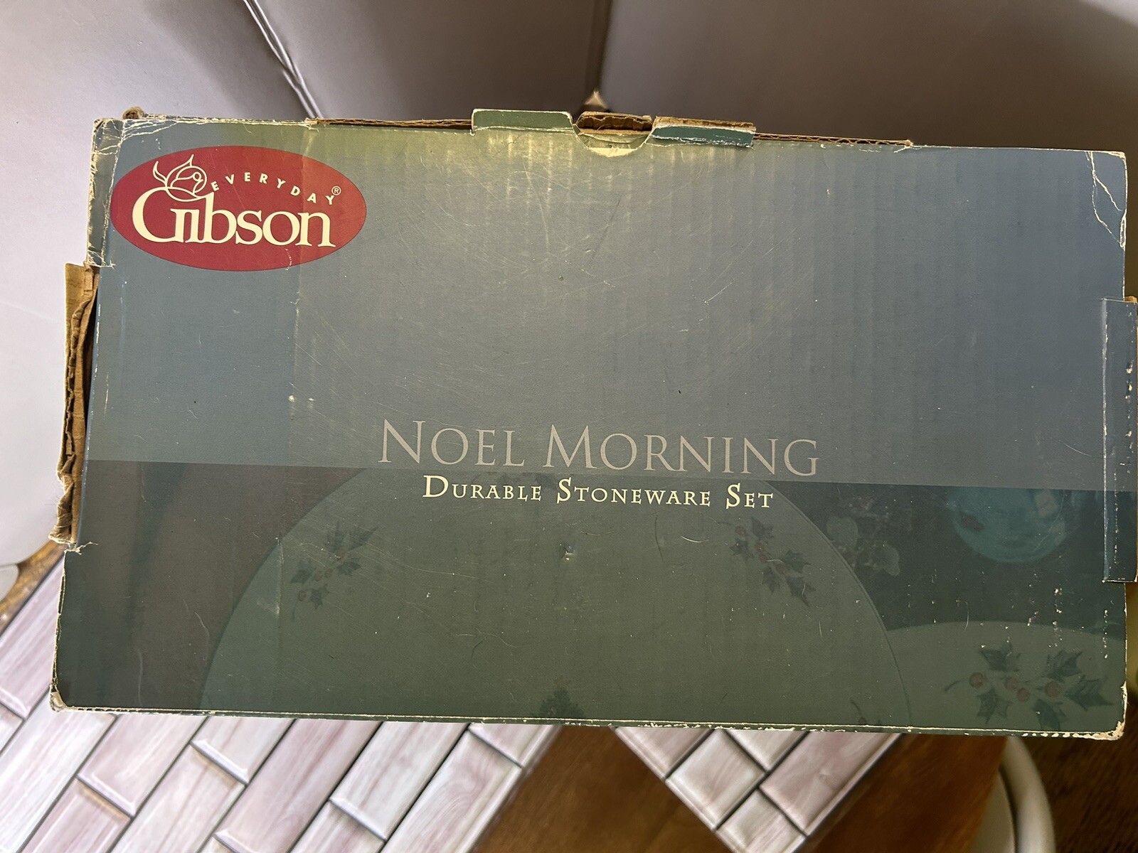 Everyday Gibson 15pc Noel Morning Durable Stoneware Set-2006-Service for 4-Used