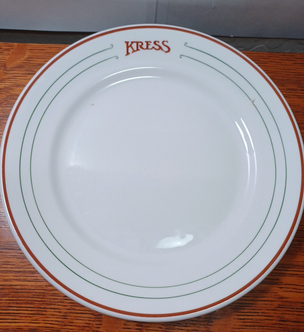 VTG Lunch counter Plate Kress Store 9” In Great Shape By Mayer China JRR43