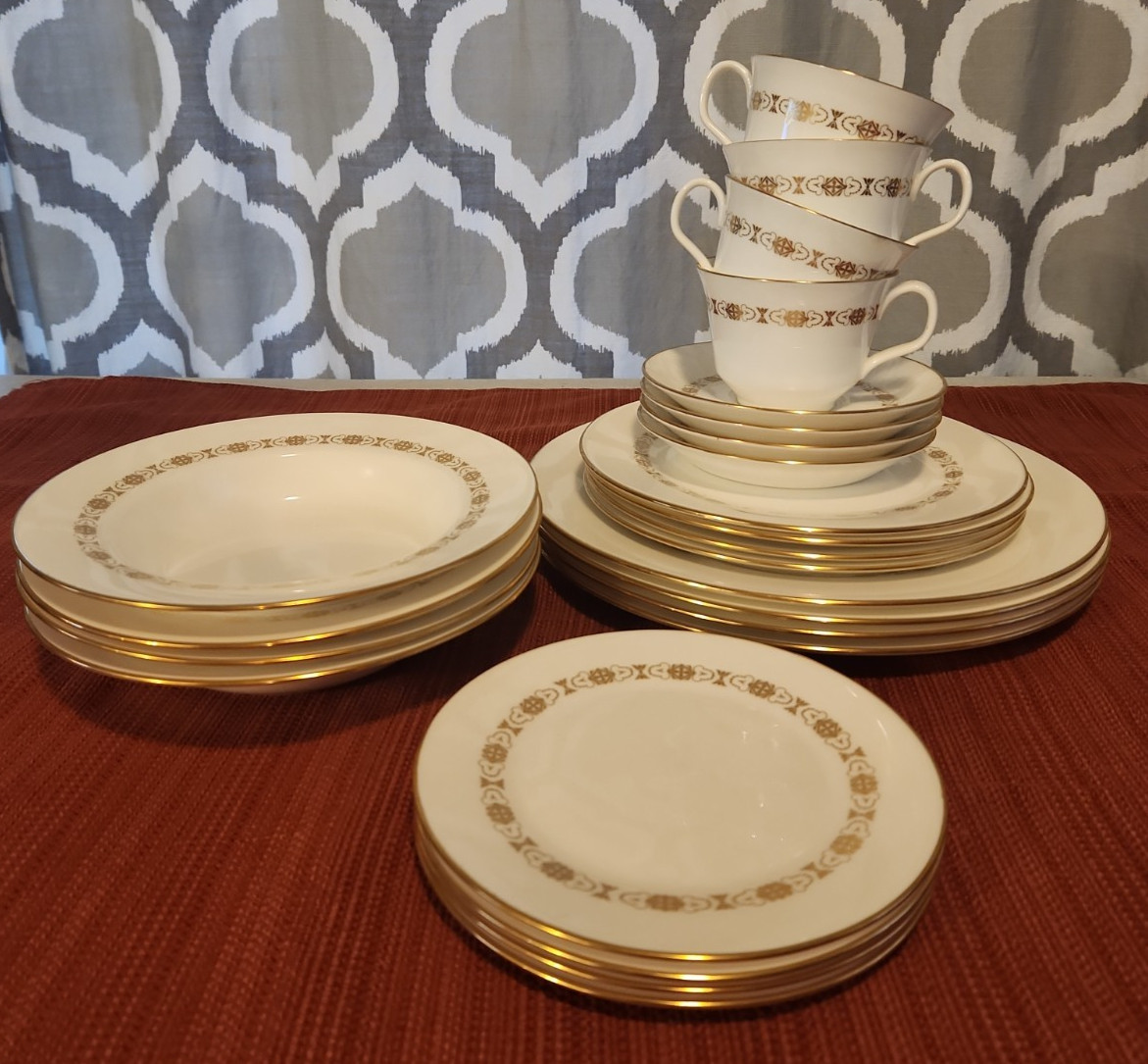 VTG 1965 MCM Minton Dinnerware Golden Diadem H-5270 79 Pieces 12 Place Settings+