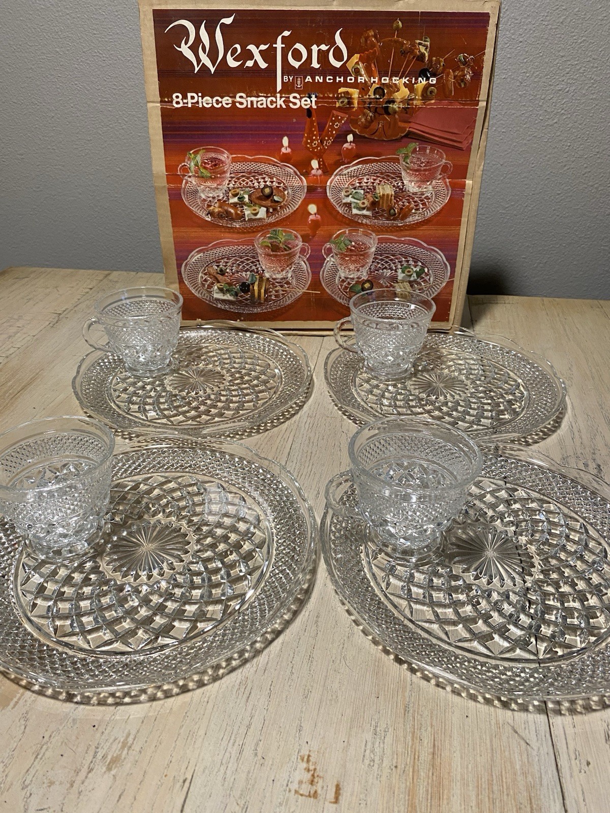 Vintage Anchor Hocking Wexford 8 Pc Snack Set Cups Plates w Box