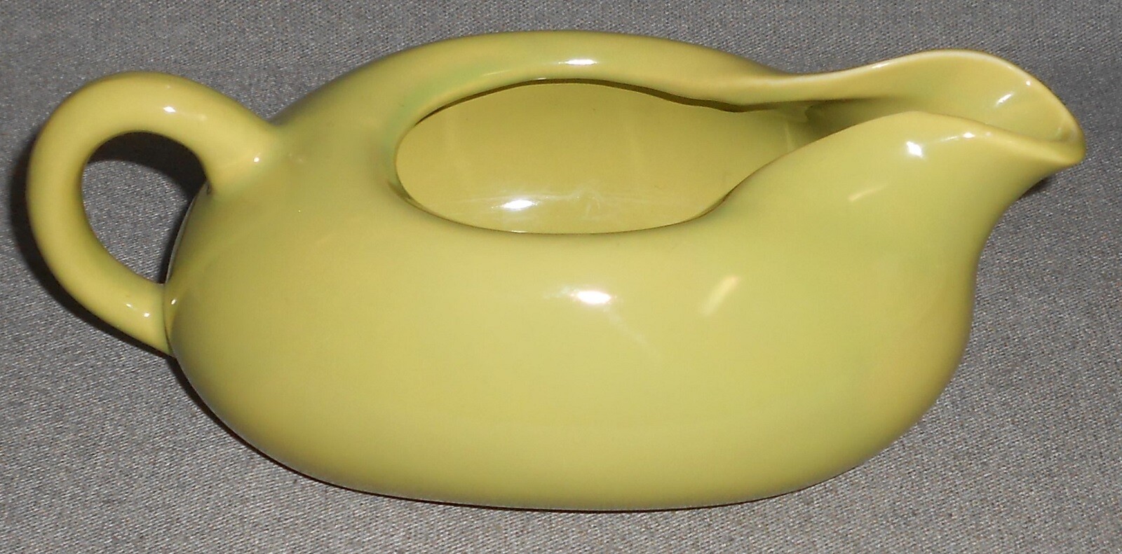 Mid Century Modern HOLLYDALE POTTERY Malibu Modern Chartreuse Pattern GRAVY BOAT