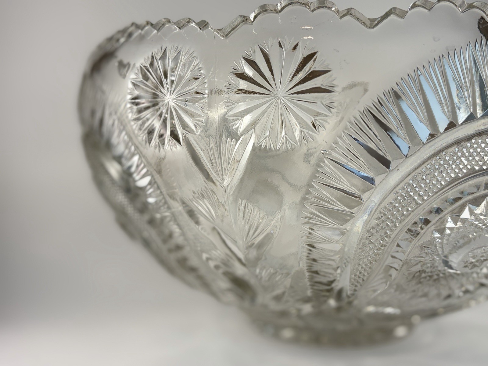 Smith Glass pinwheel And Stars Large Punch Bowl