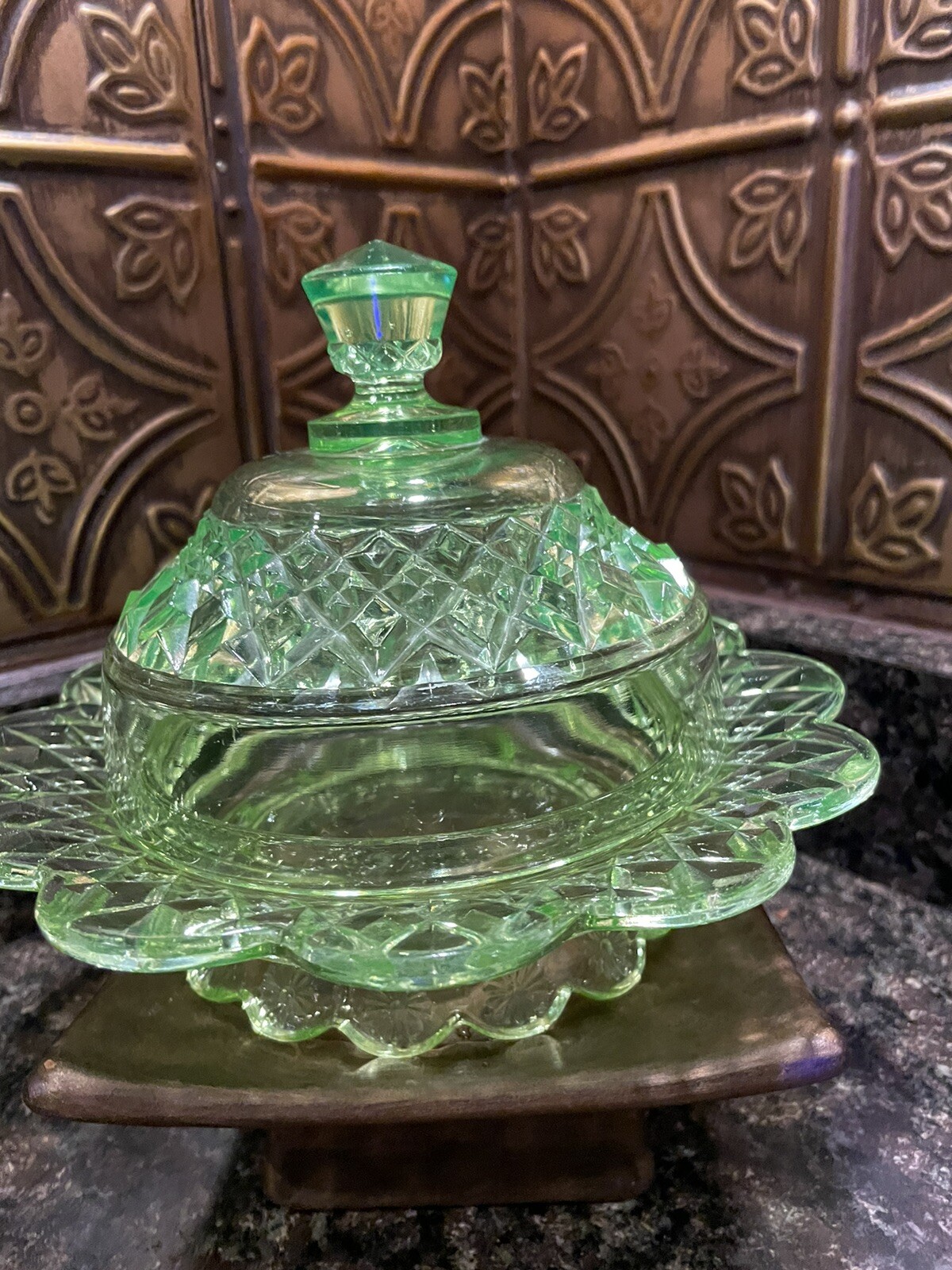 Vintage Riverside Green Vaseline Glass Petticoat Pattern Covered Bowl 30s Tested