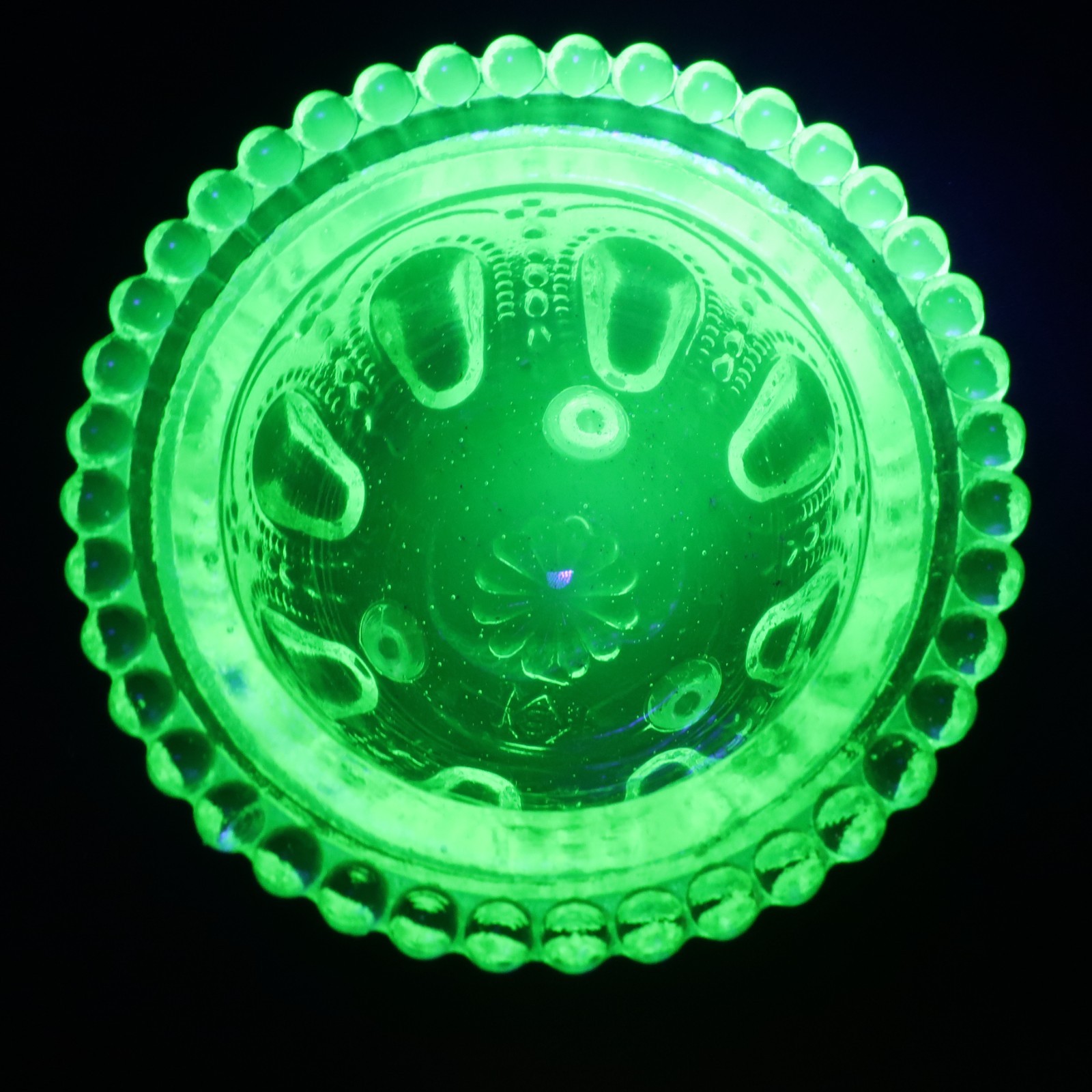 Vintage Boyd Glass Cauldron Pot Yellow Vaseline Uranium Toothpick Holder 🎃