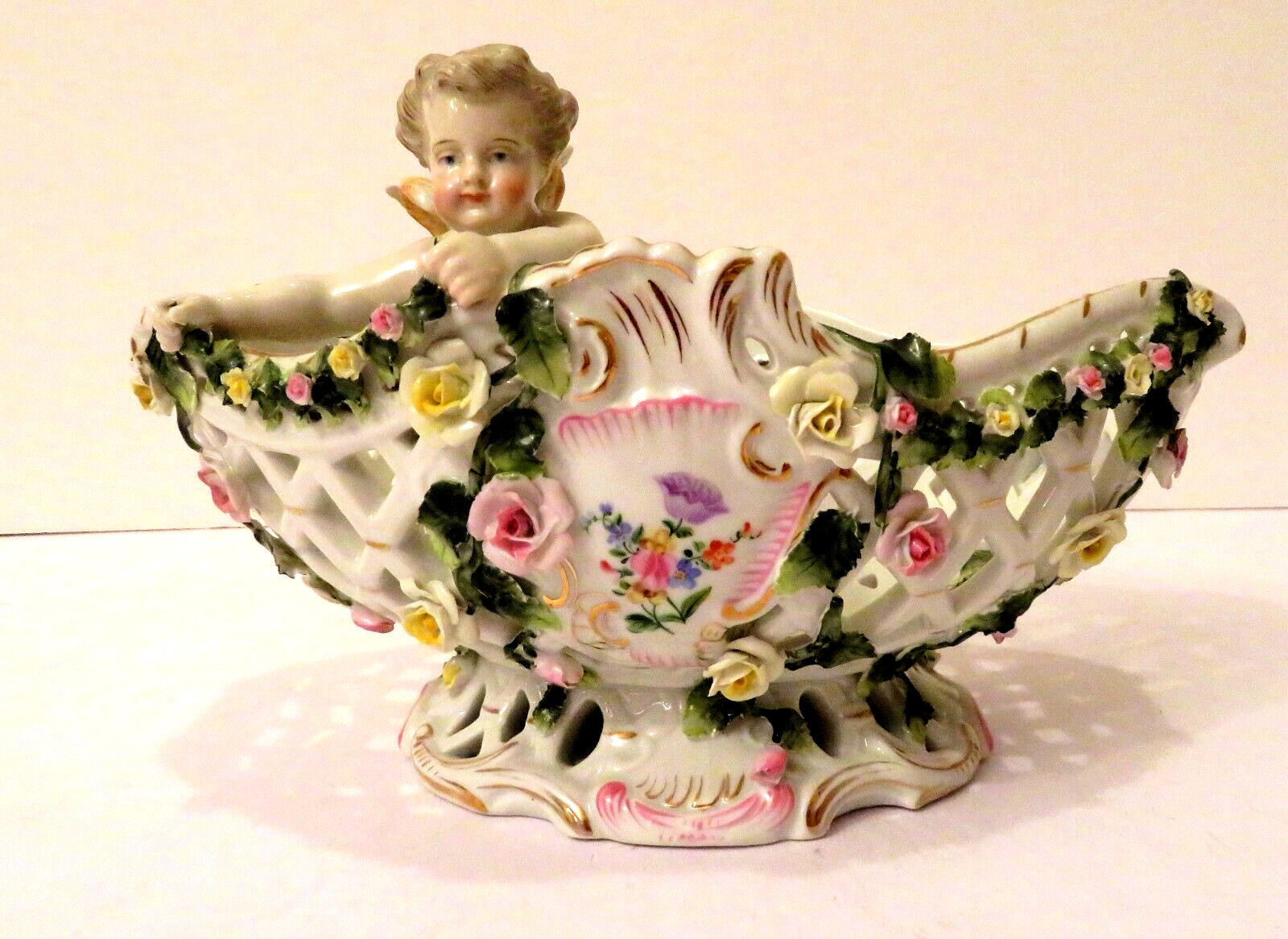 Von Schierholz Antique German Dresden Porcelain 10x10x7 Cherub Bowl Vase Basket