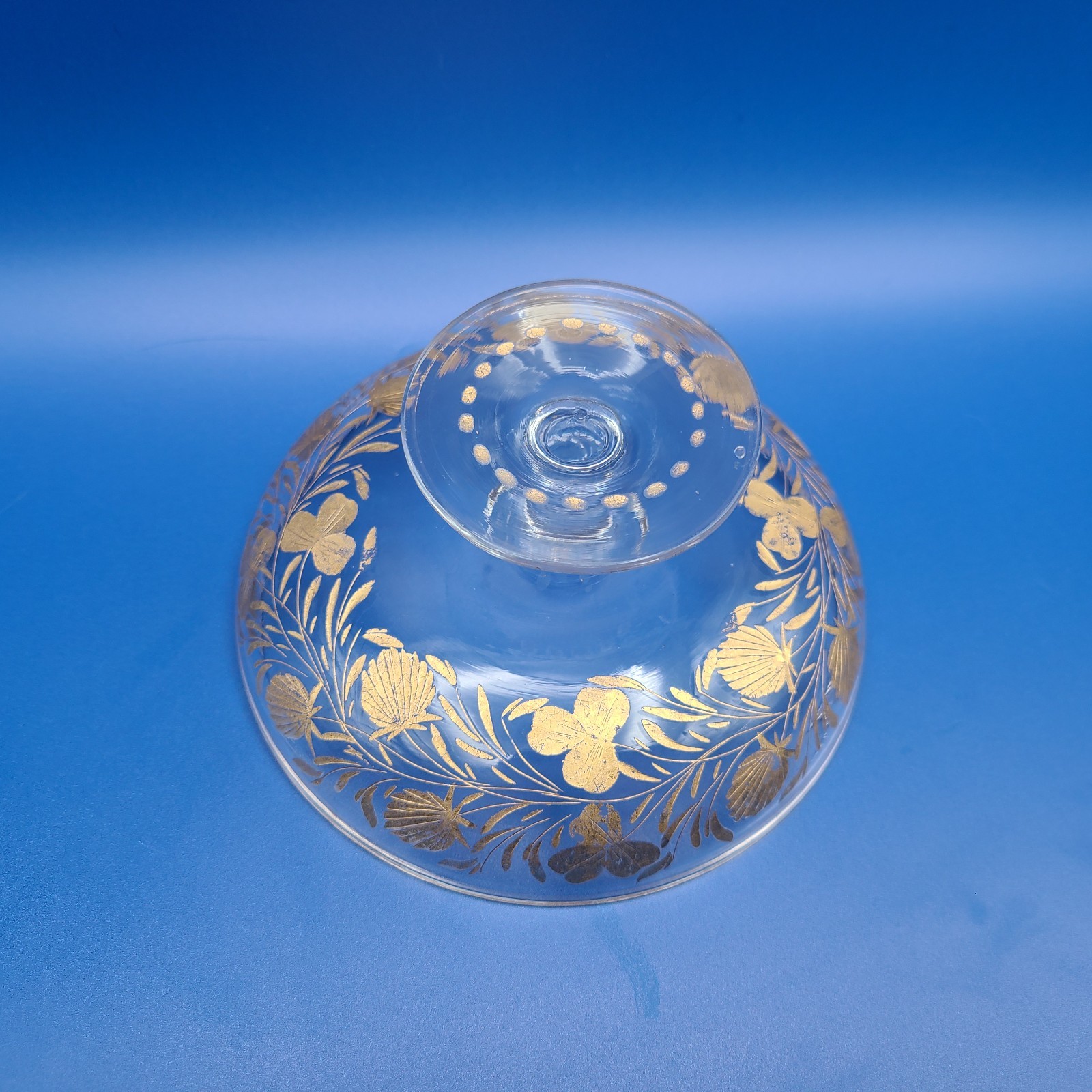 Antique Bohemian Intaglio Engraved Gold Clover Tazza Compote 5.5″ Diam FREE SHIP