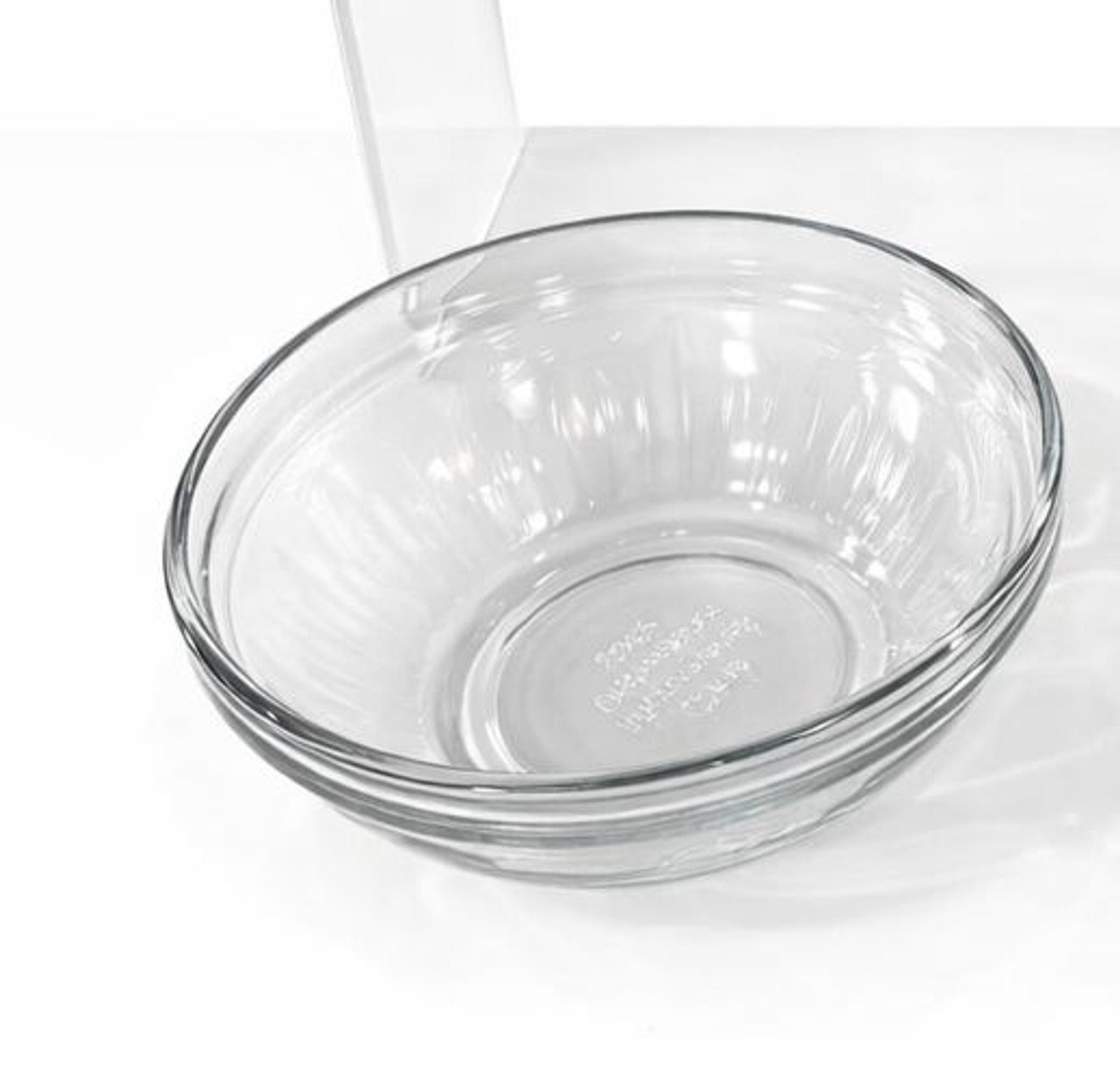 Set of 3 Stackable Serving/Fruit/Dessert/Nuts Bowls with Snap Lids