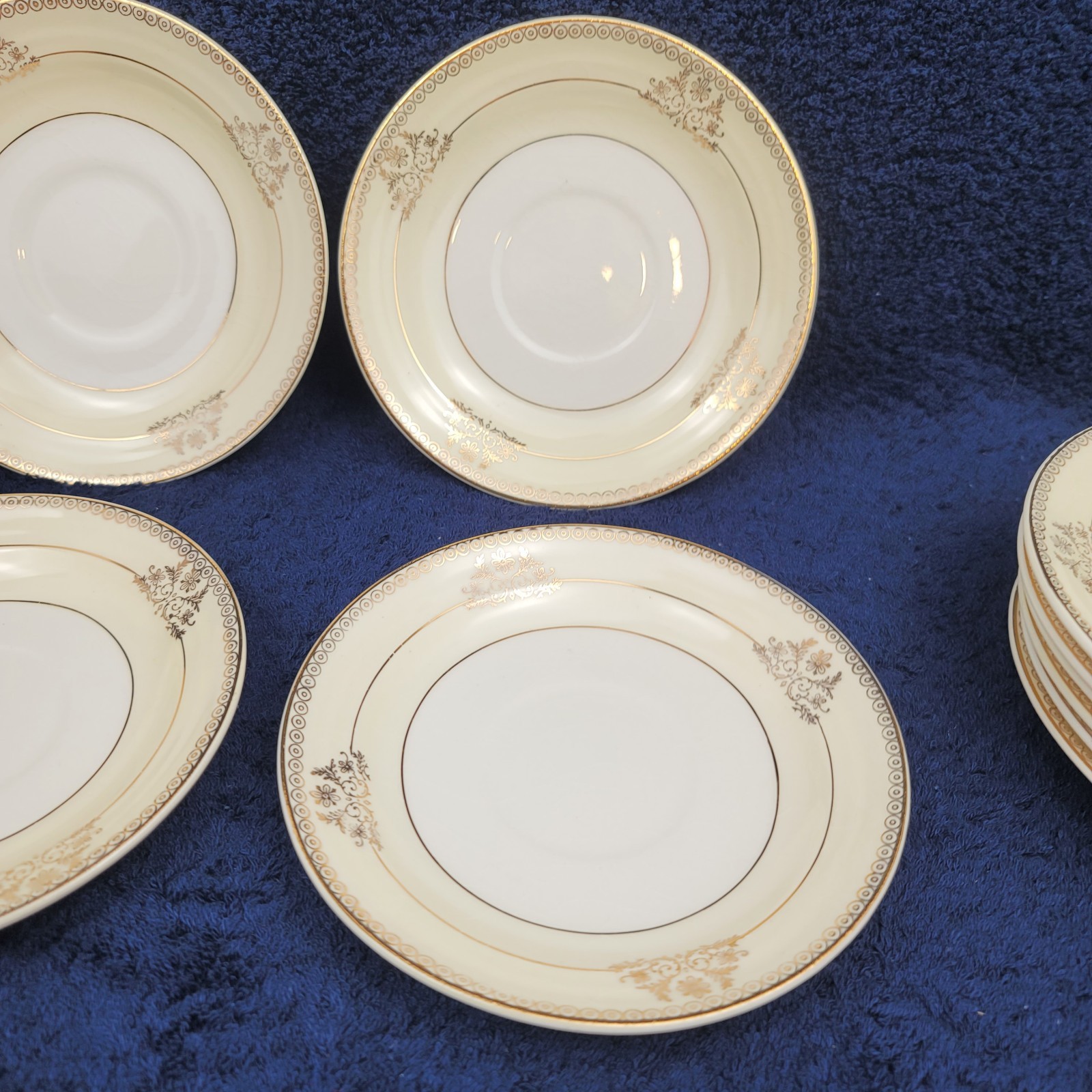 12 Crown Potteries Bread Plates 2 47 Gilt 5 ⁷/⁸” China Victorian DISPLAY ONLY