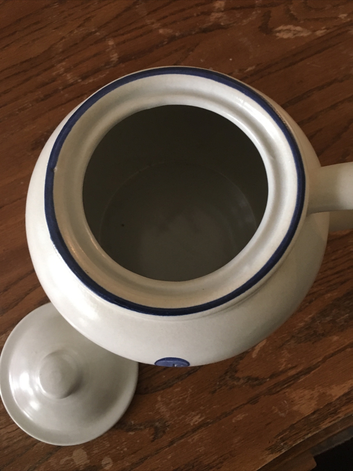 Pfaltzgraff YORKTOWNE Vintage 1970s Grey/Blue 1 Handle Bean Pot w/lid Never Used