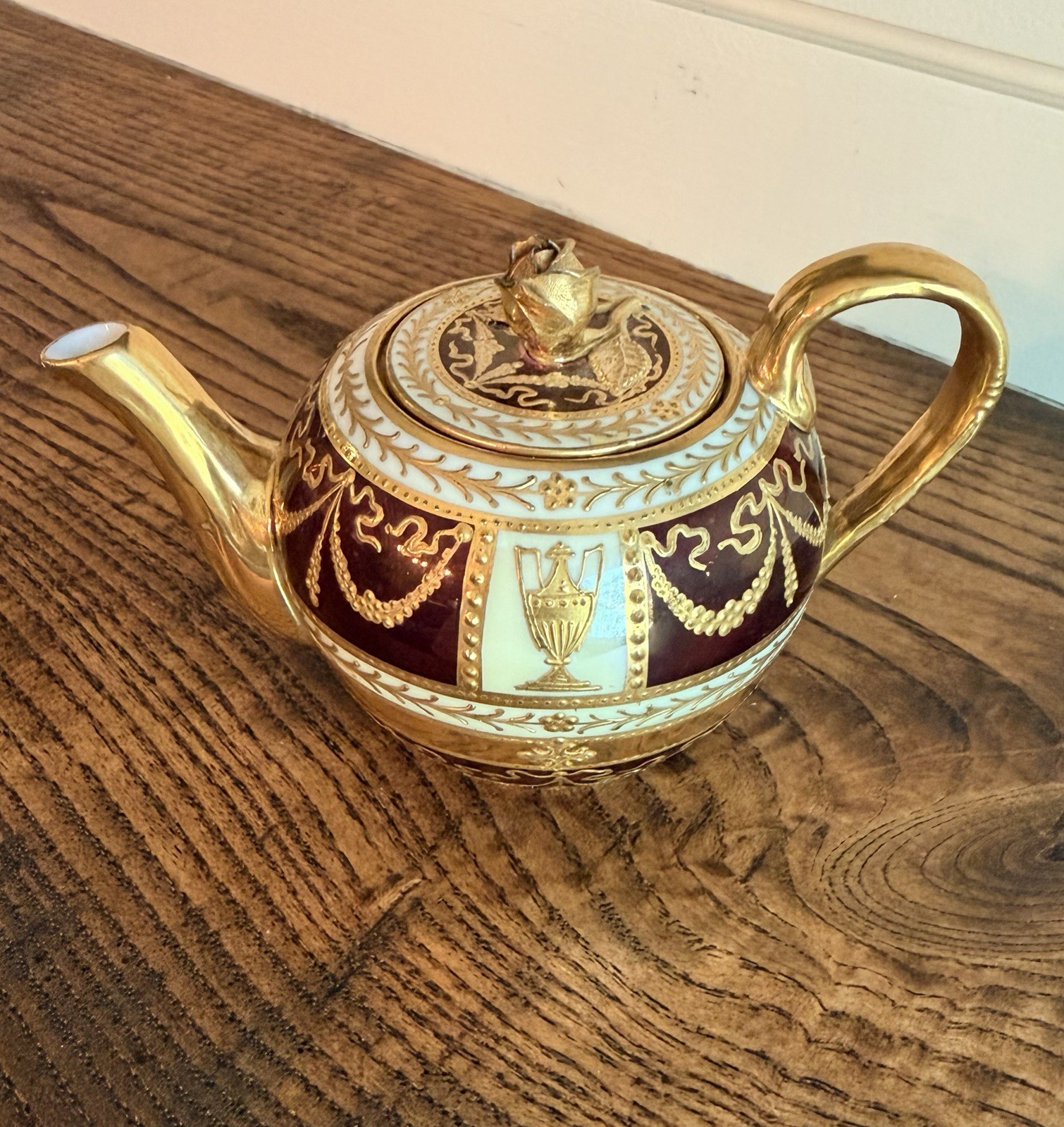 RICHARD KLEMM-Dresden Small Neoclassical Gilded Teapot with Rose Finial C 1910