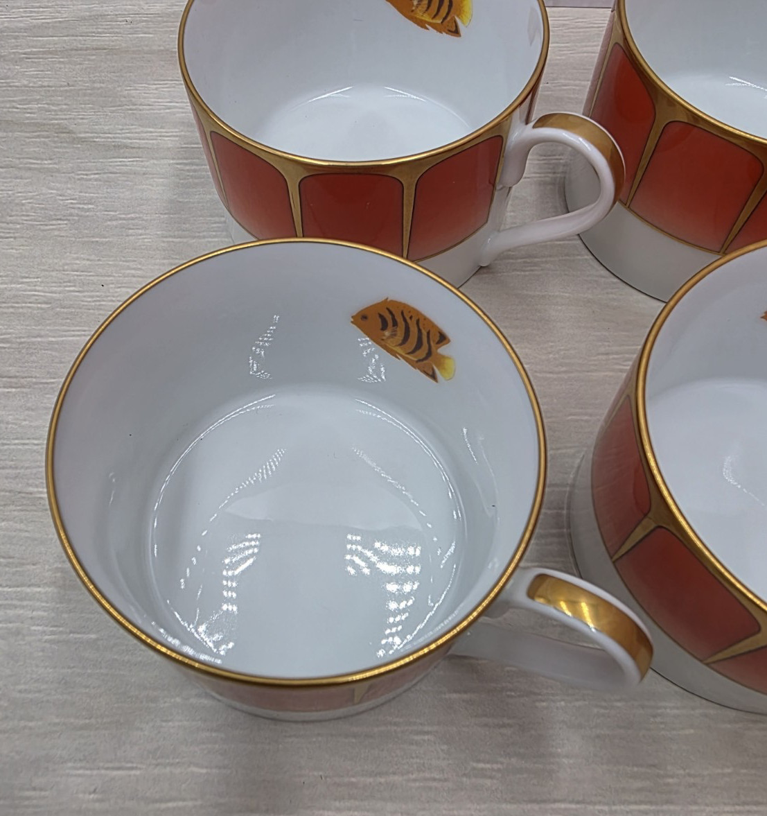 Lynn Chase Coral Seas, Set of 4 Tea Coffee Cups w Flat Bottoms, 24kt Gold Trim