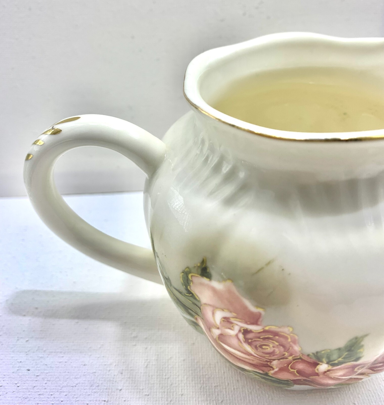 Peppertree Teaware Creamer Fine Porcelain Off-White with Pink Flowers Gold Trim