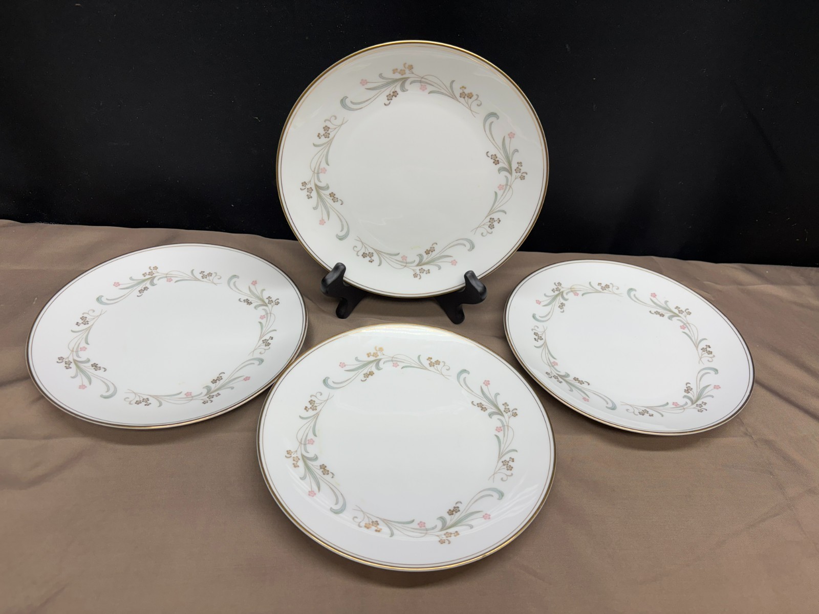 Noritake “CLARIDGE” Japan ~ #6020 ~ Set of 4 ~ Salad Plates ~ 8 1/8″