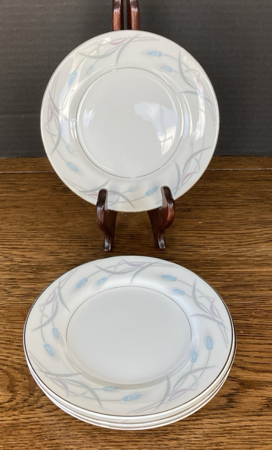 4 VTG Valmont China ROYAL WHEAT Platinum Trim 6-1/2″ Bread Plates EUC