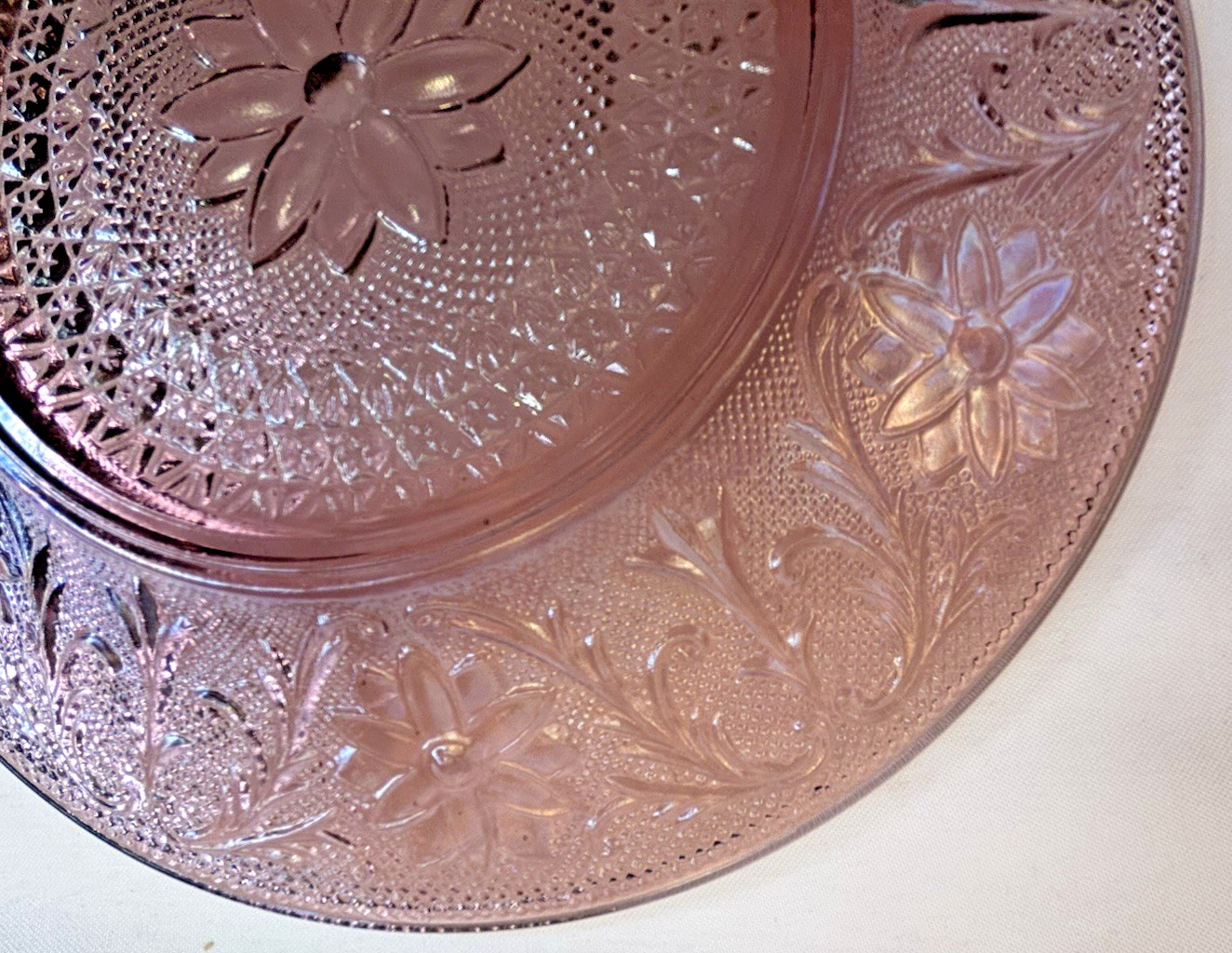 Tiara Indiana Glass Amethyst Purple Lavender 10 1/2″ Dinner Plates – SET OF 8