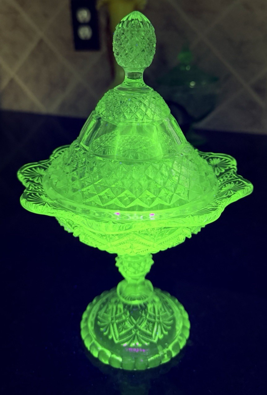 EAPG Clear Pressed Glass Covered Compote Diamond Fan Pineapple Finial UV365 Glow