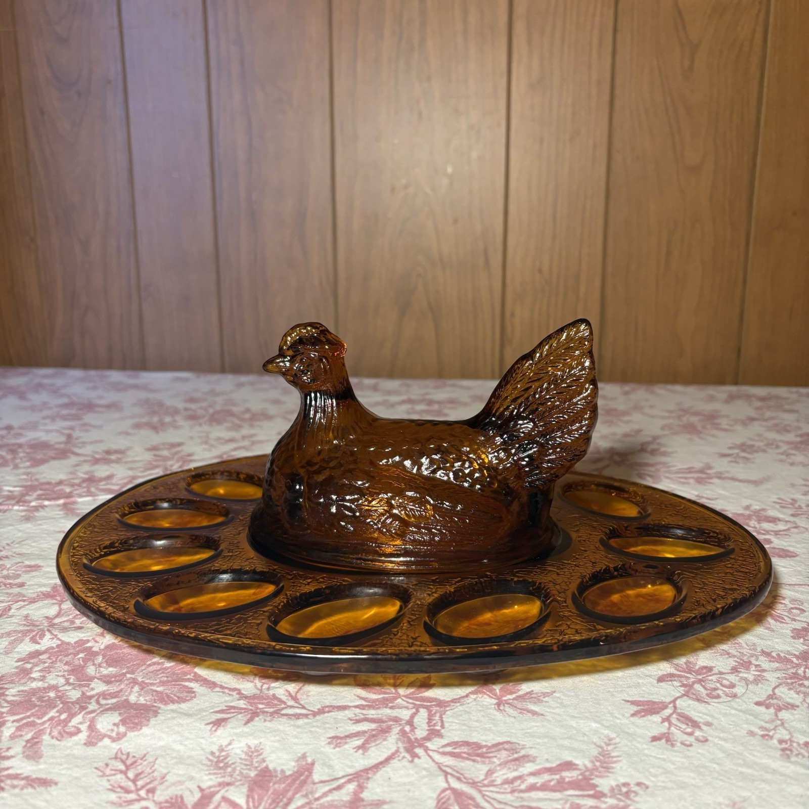 Vintage LE Smith Amber Glass Hen On Nest Chicken Deviled Egg Plate Rare HTF